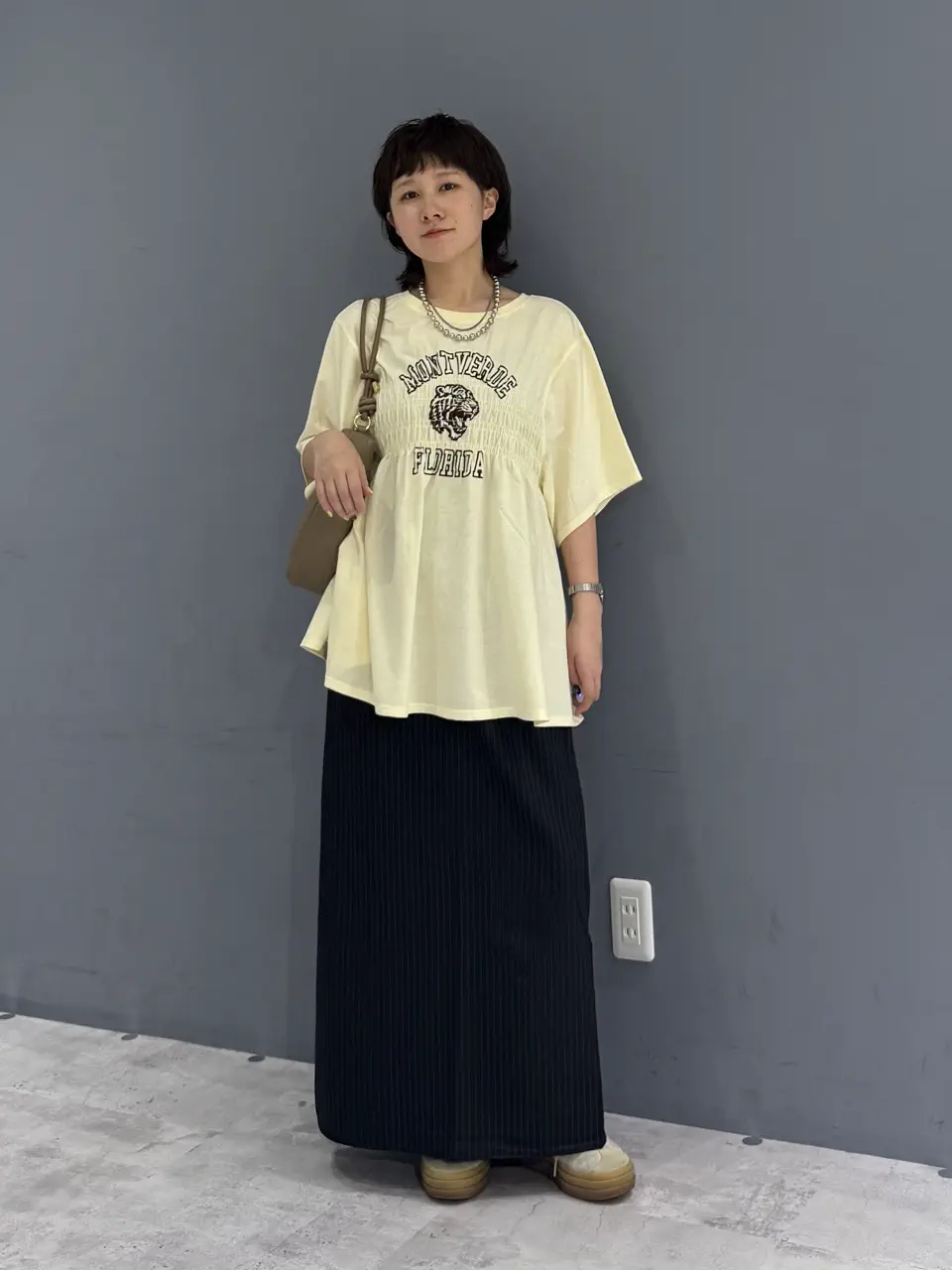 【✨️日本🇯🇵 pre-order 褶皺 logo tee✨️】 【共4色 | Free Size | 淺灰 / 米白 / 淺黃 / 海軍藍】