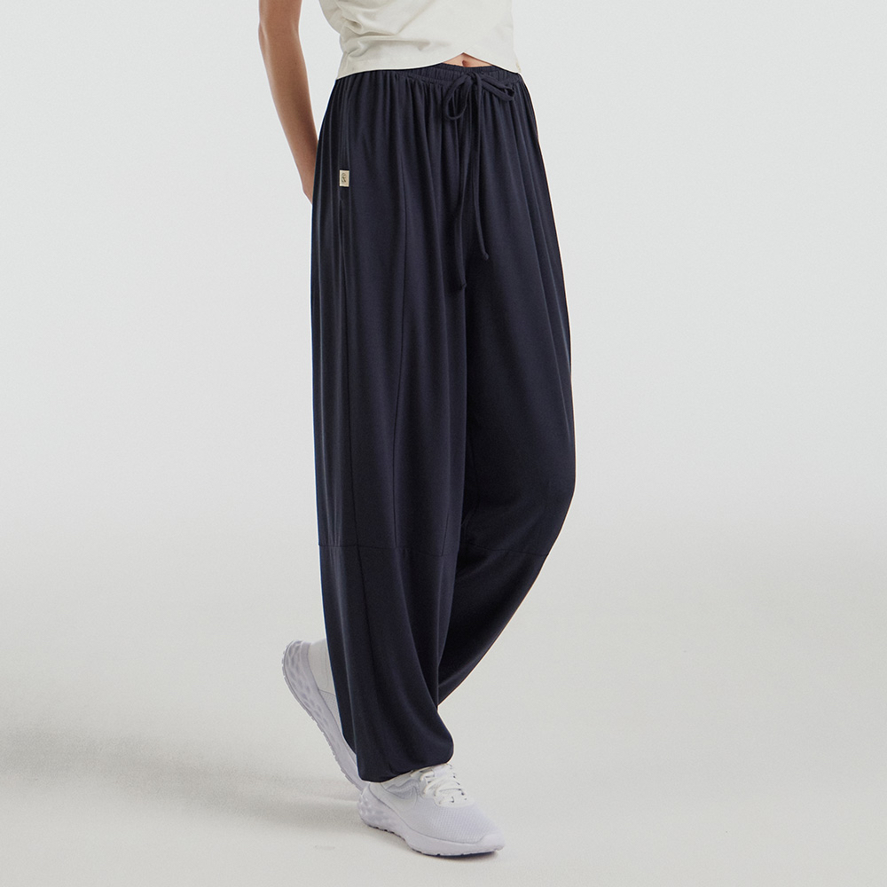 預購Banda Soft Line Jogger Pants by front2line