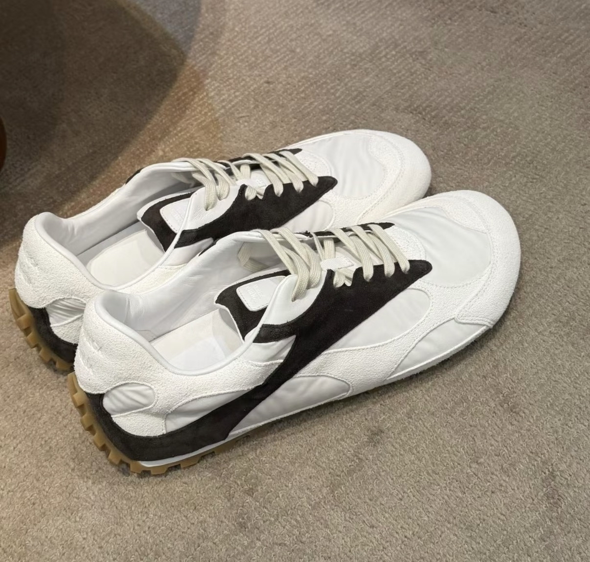 (只限此色) 限時優惠✨訂貨📮BV Orbit flash sneaker  Size 36/37/38/39/40/41  Optic white/espresso