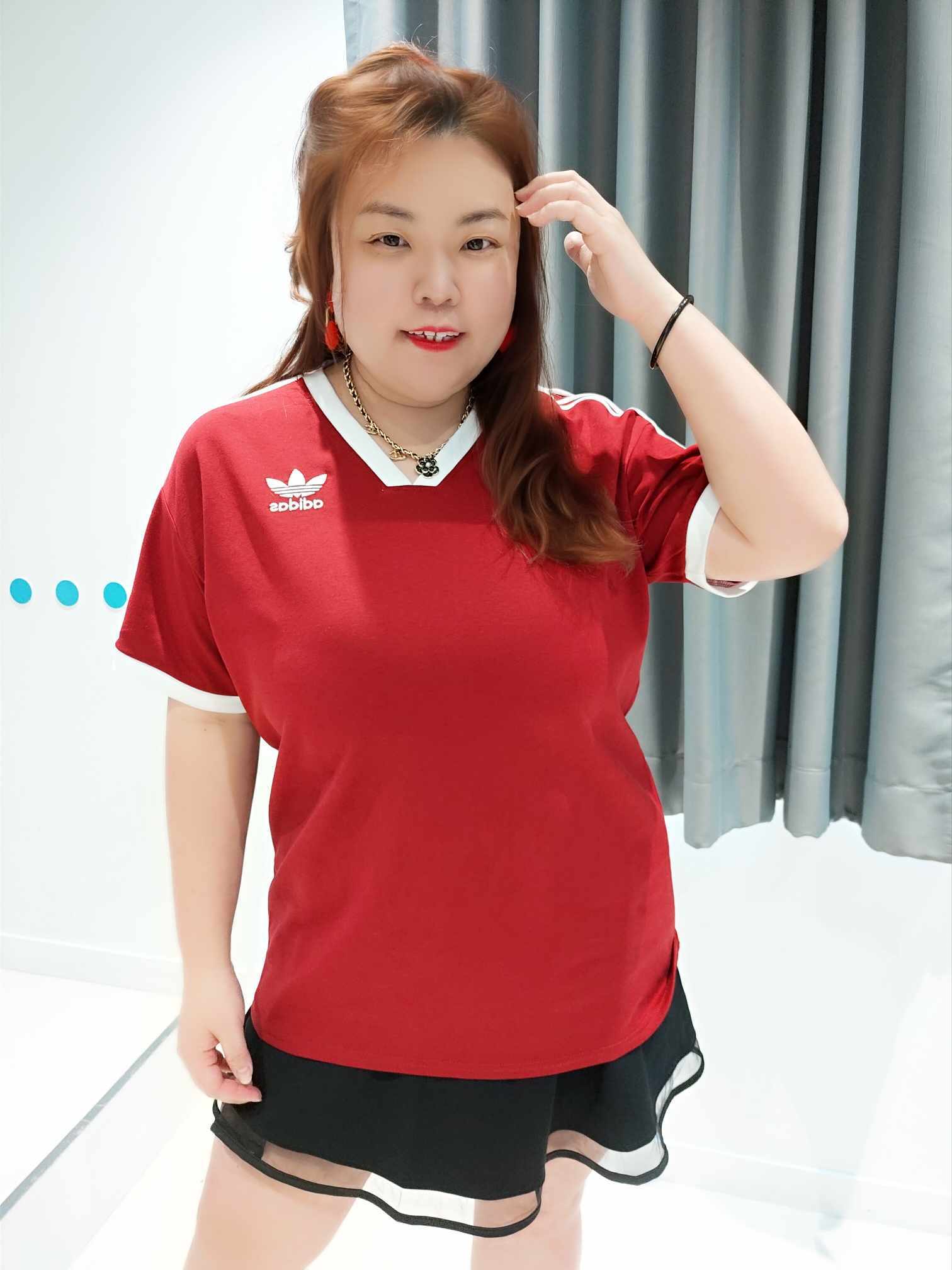 YCA06 25152 ADS拼色边V领大T