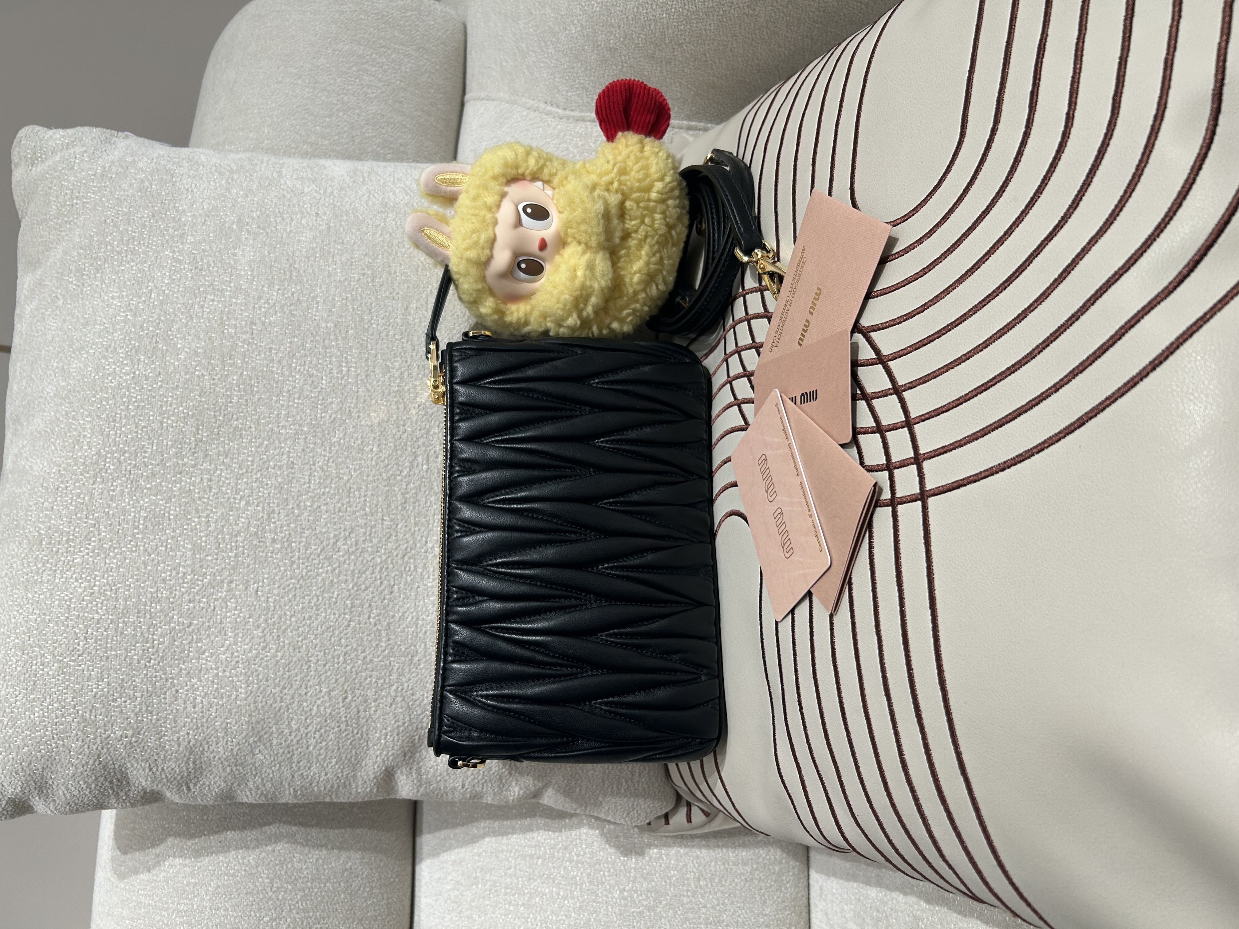 未使用品 Miu Miu 5BH057 Matelasse crossbody bag  100%Authentic,unused ✅Certificate ✅Dust bag 