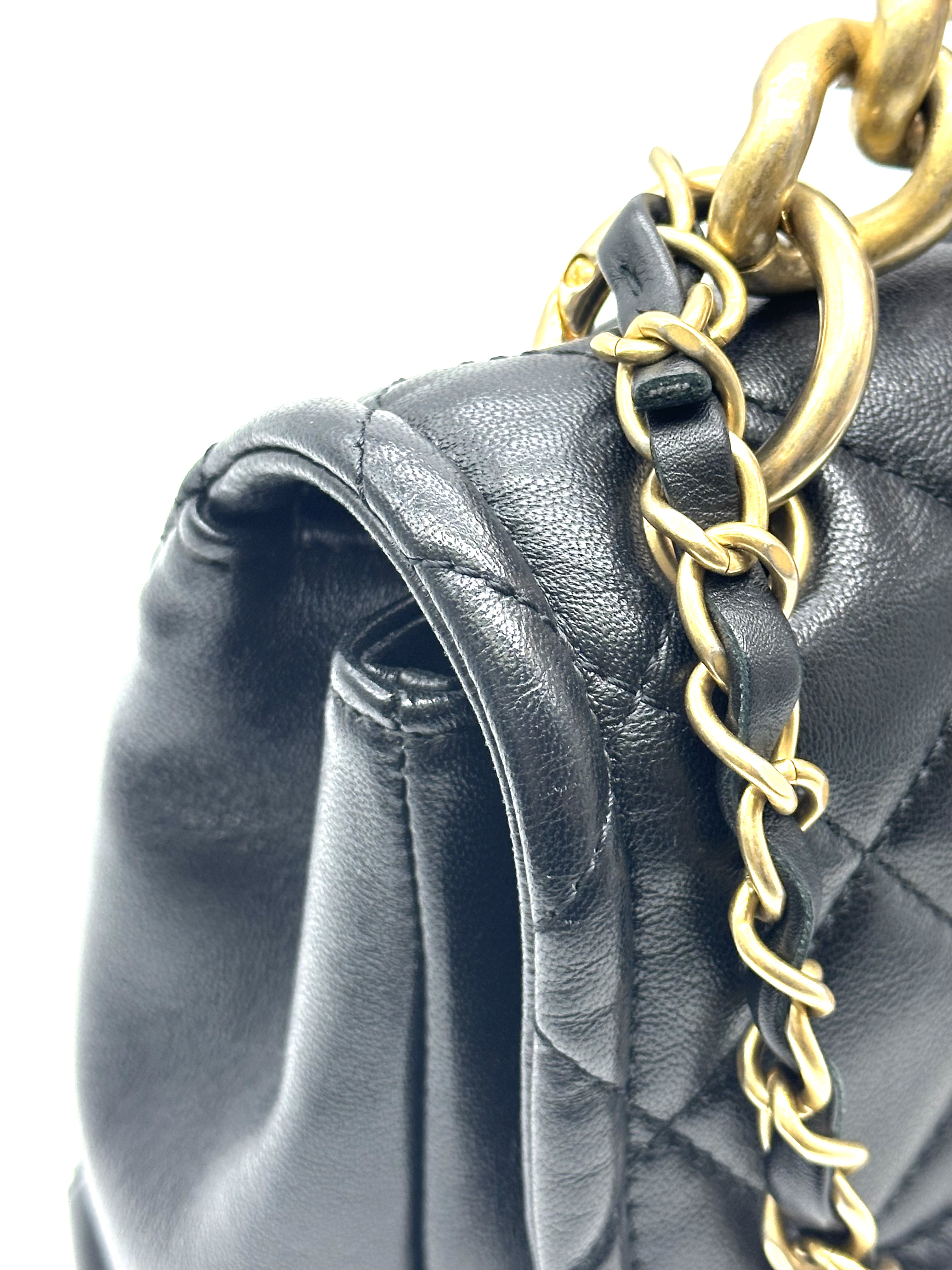 Pre-Owned CHANEL Matelassé Coco Mark chain crossbody shoulder bag / Product Code: 26041516