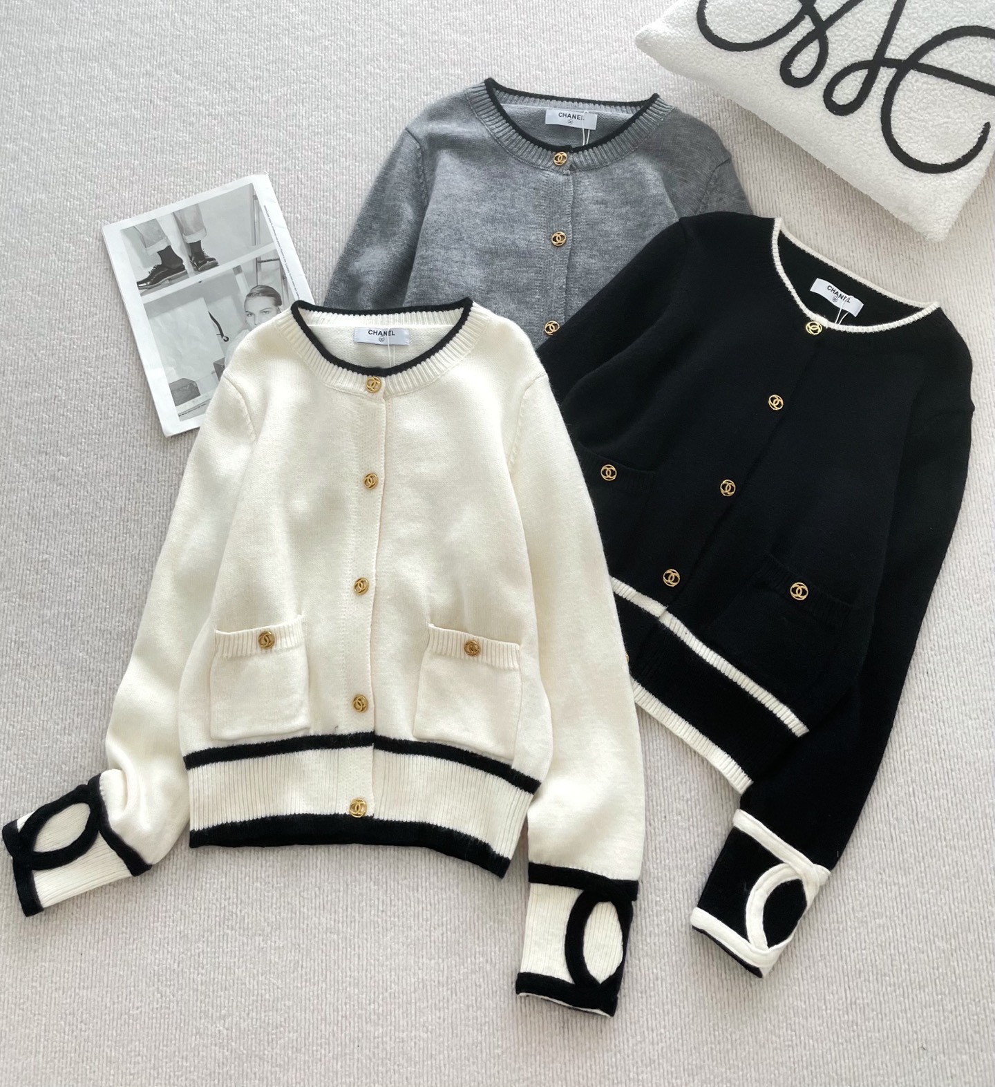CHANEL Vintage Gold Button Knit Cardigan 金扣開襟冷衫