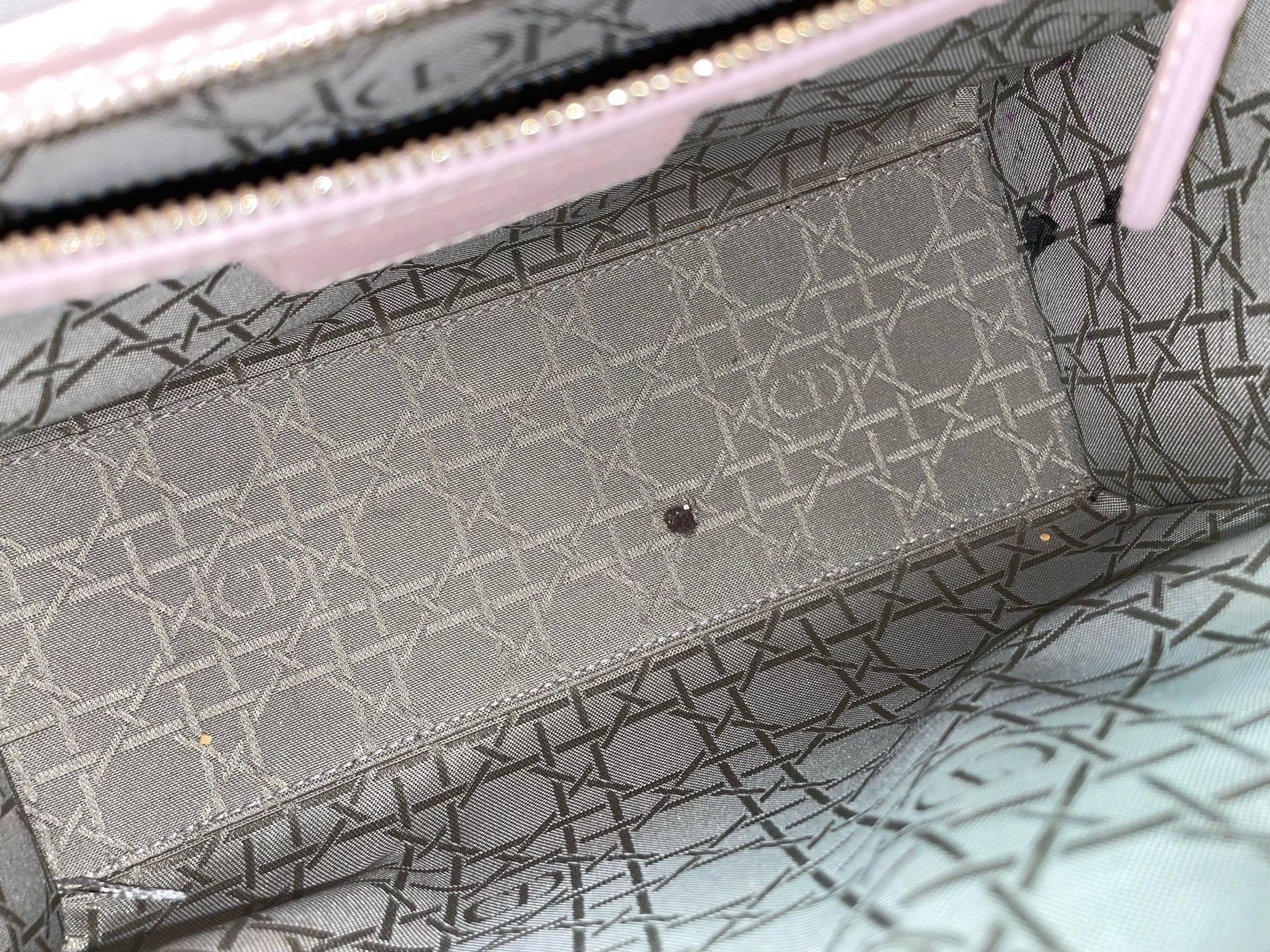 【預訂貨品】Dior粉色五格戴妃包