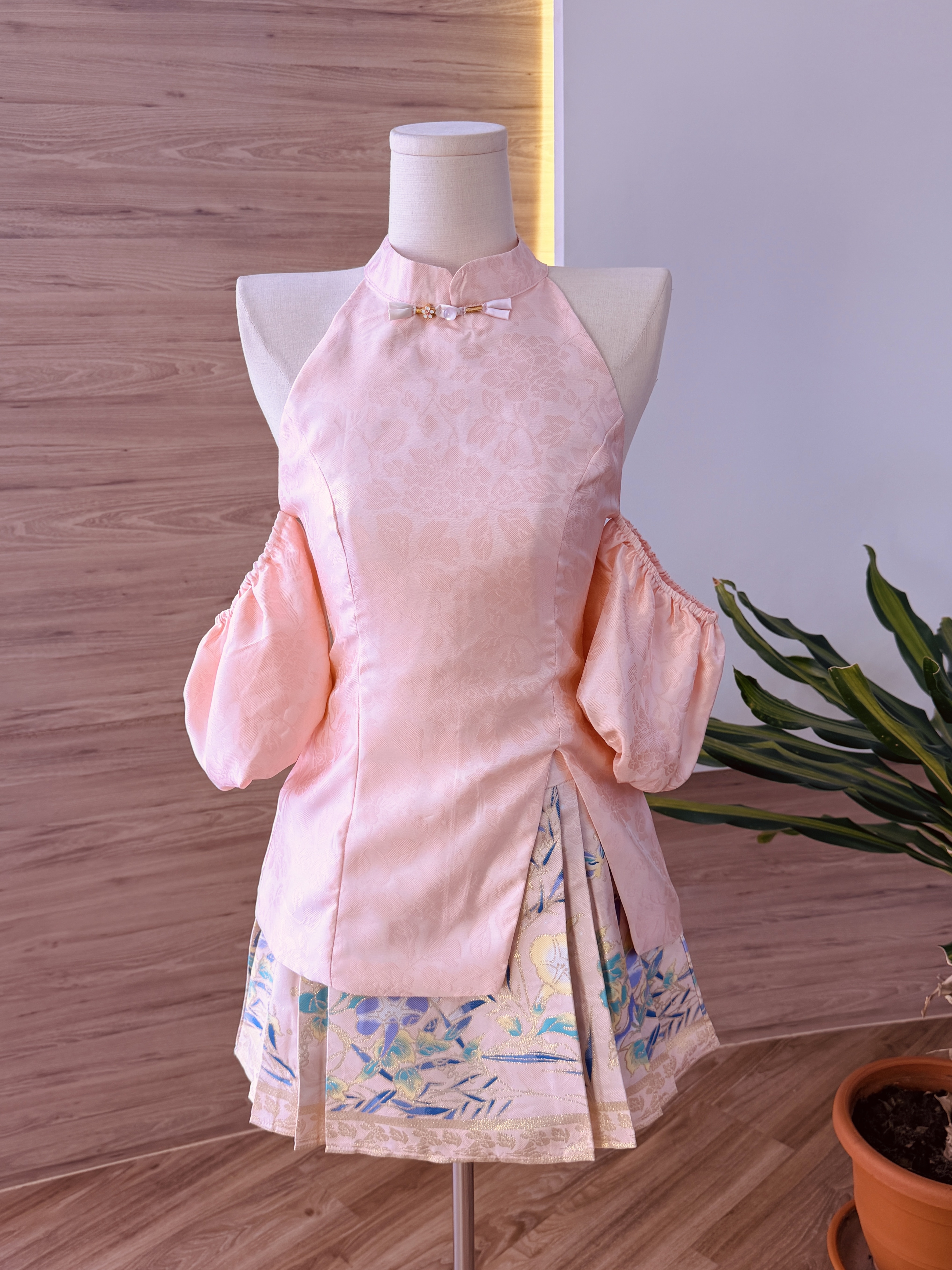 Crimson Oriental Set Wear