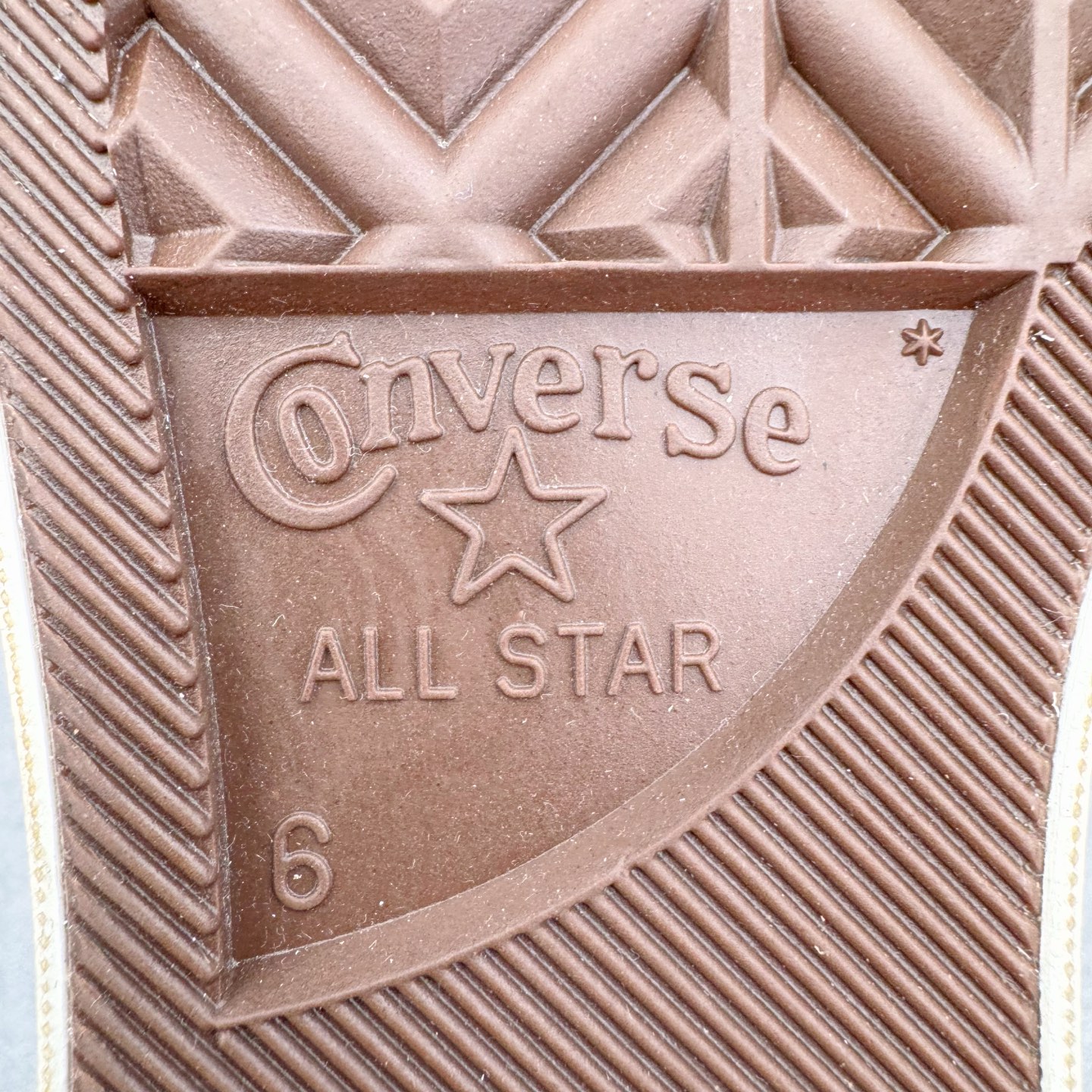 Comme des Garçons Play x Converse Chuck 70