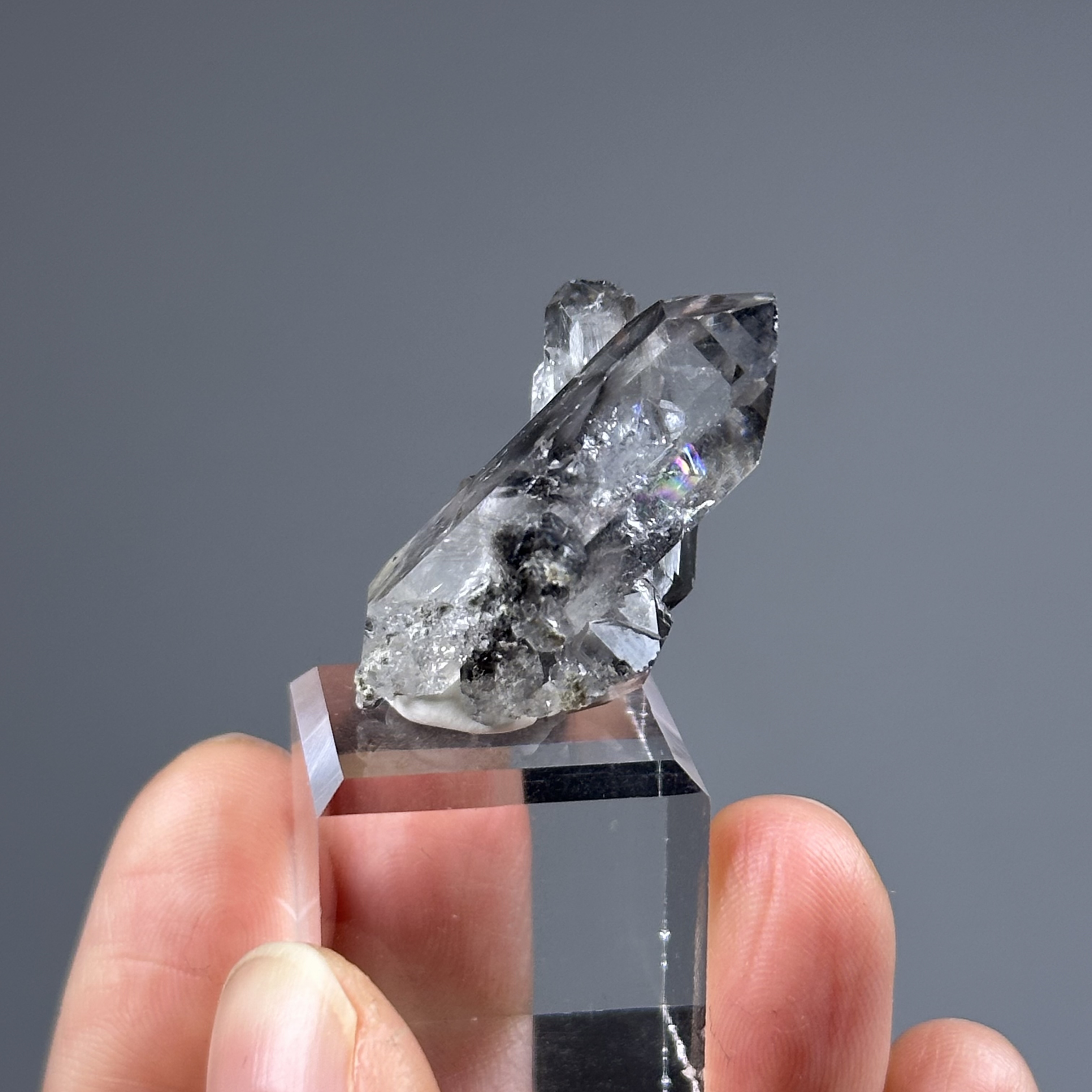 黑銀鈦水晶簇 - Brookite and Rutile Quartz | RU015