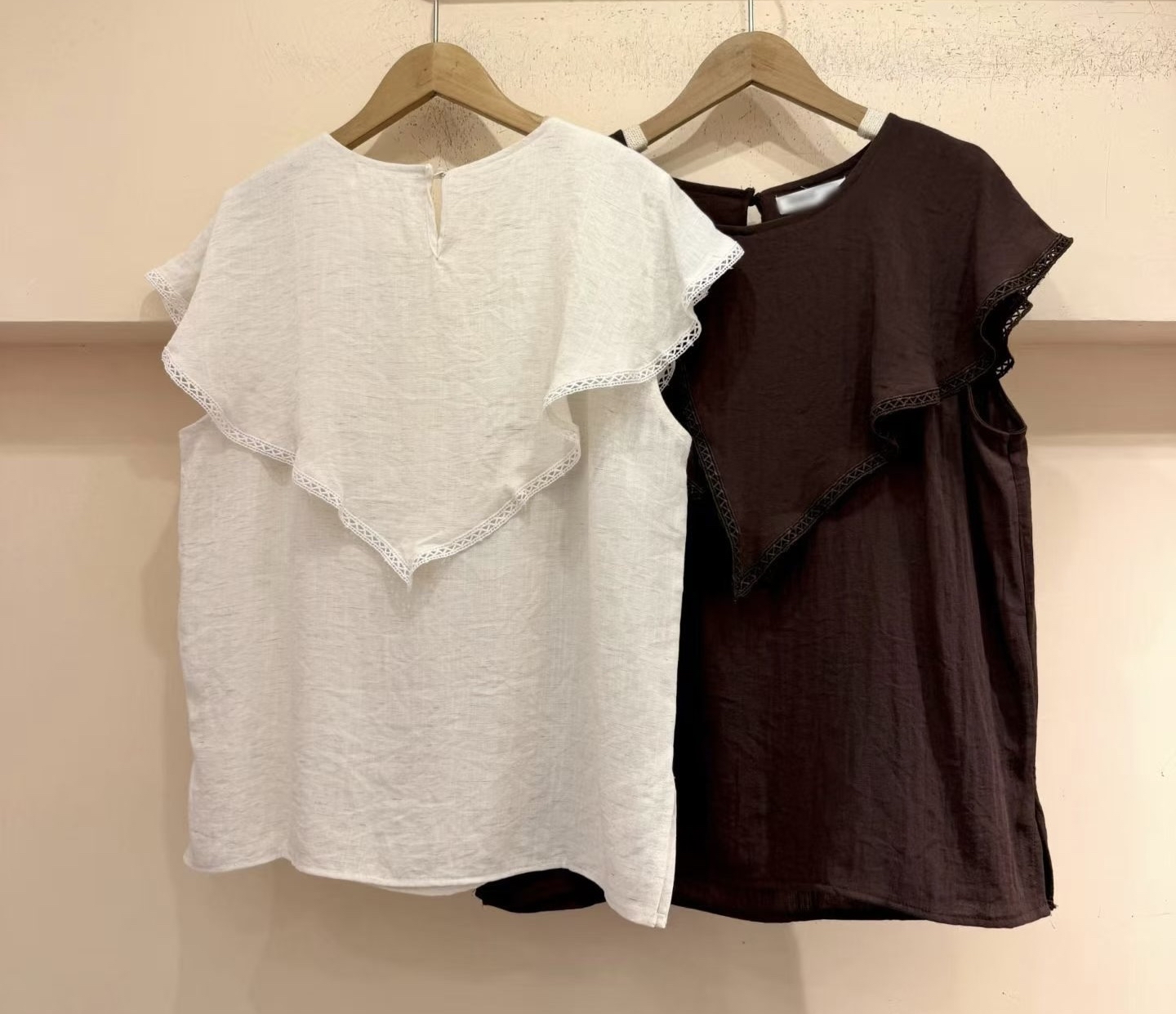 通花邊ruffle Top