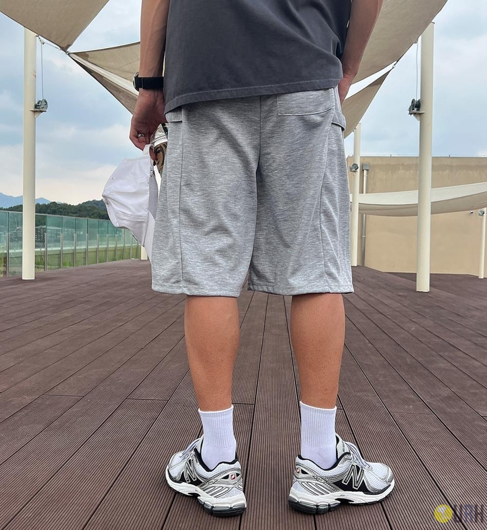 【100%保證韓國直送】Two-Way Snap Button 側開扣寬鬆衛衣料 Bermuda Shorts 🩳 [2 color] RG165945