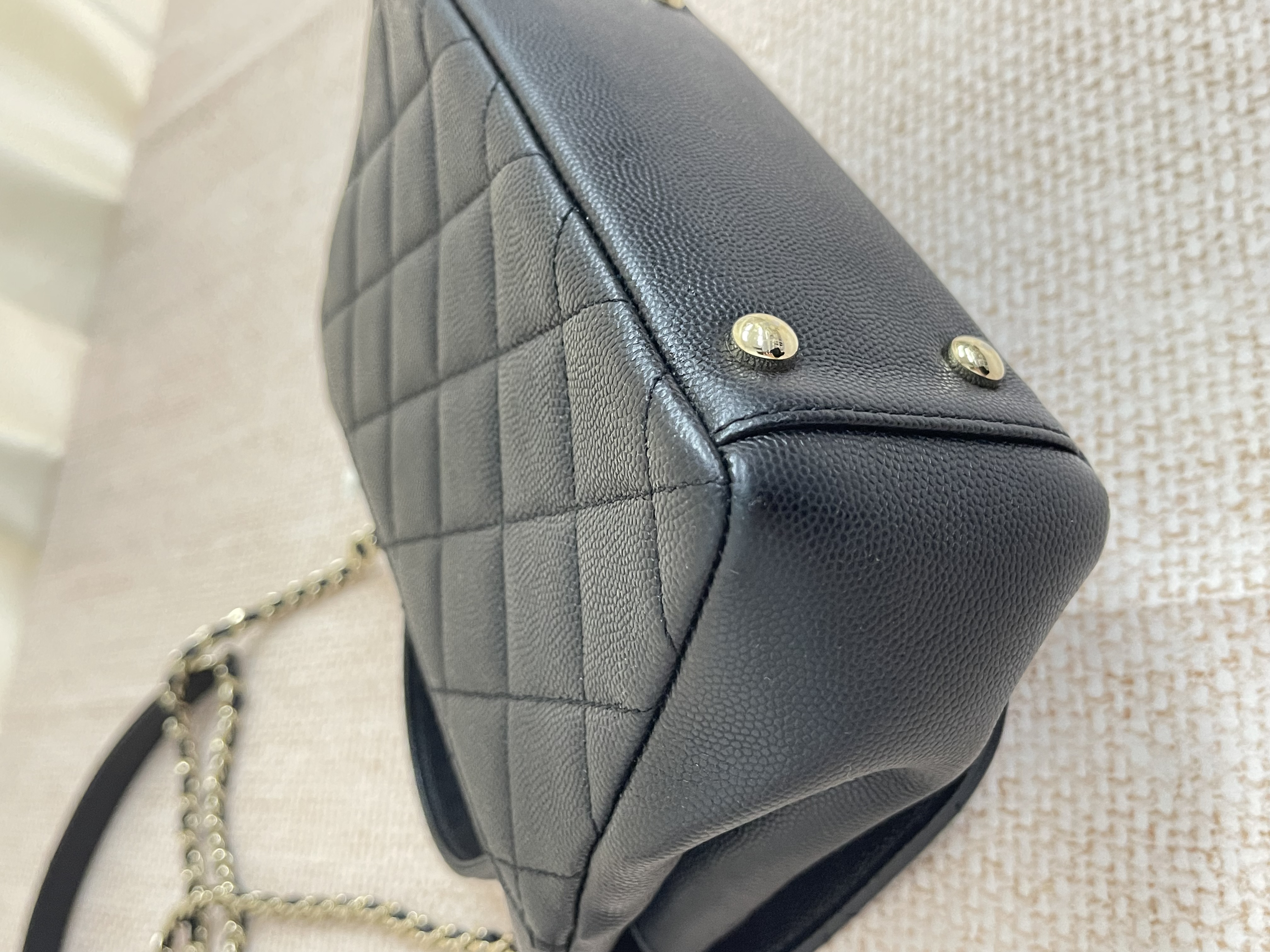 Pre-owned Chanel Business Affinity Bag/ Product Code: 26051701