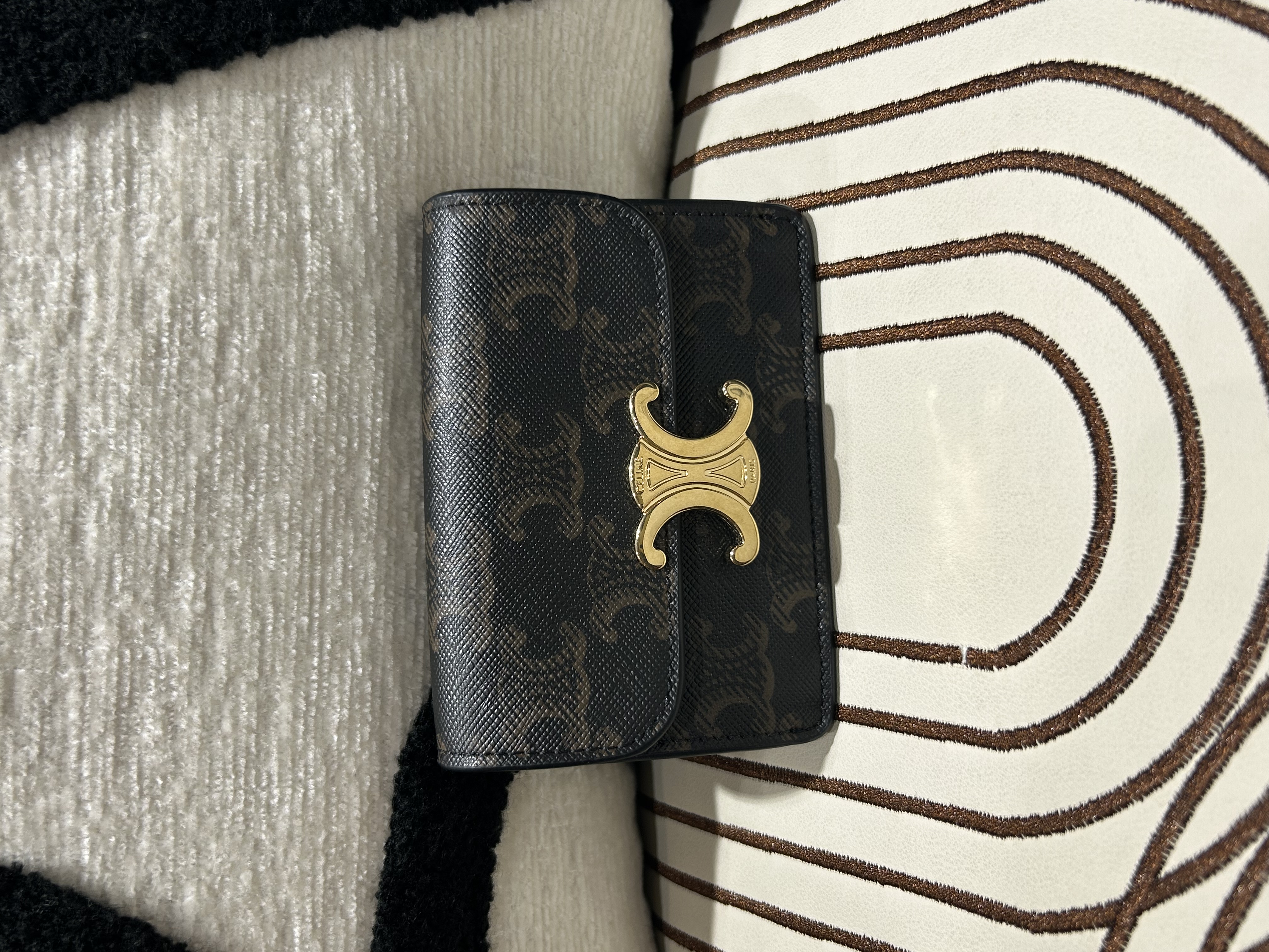 CELINE card holder Triomphe 卡片套 100%Authentic, 99%new ✅dust bag 