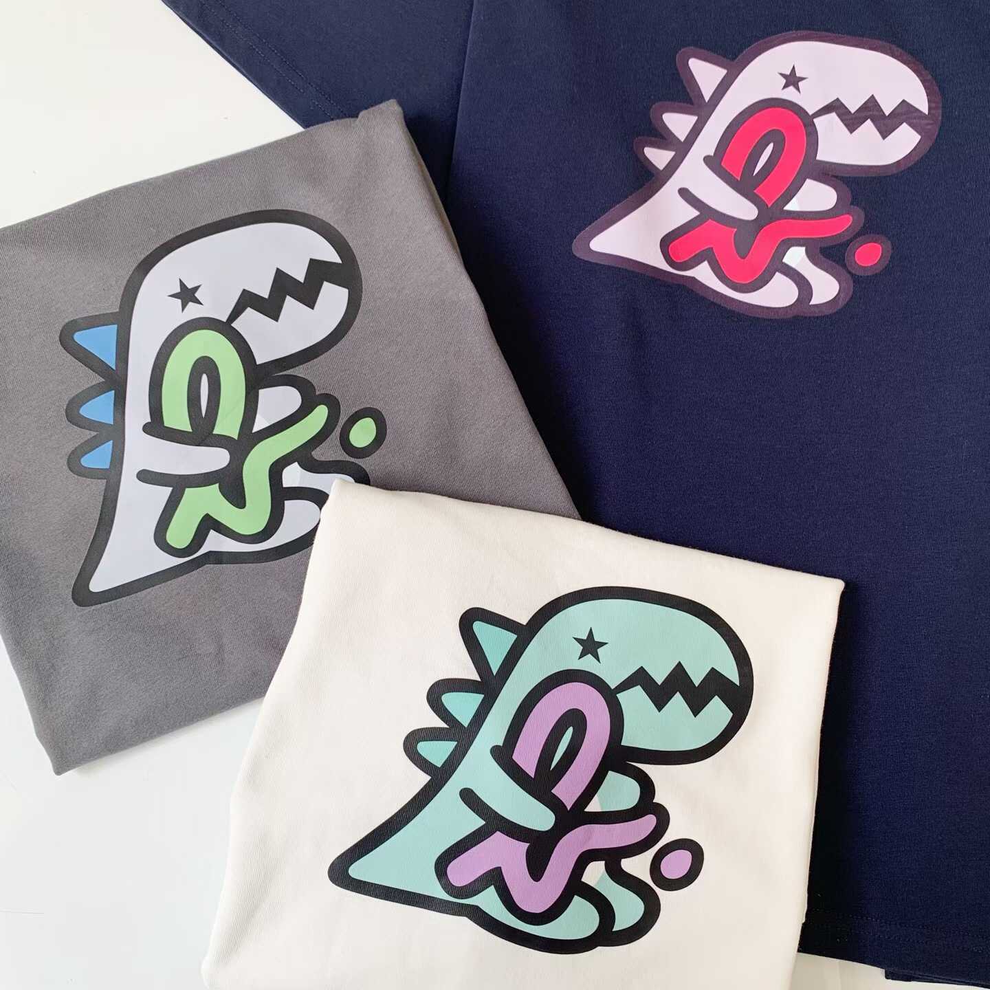 預訂 agnès b. HUGGING DINO短袖Tee [貨號26A421]