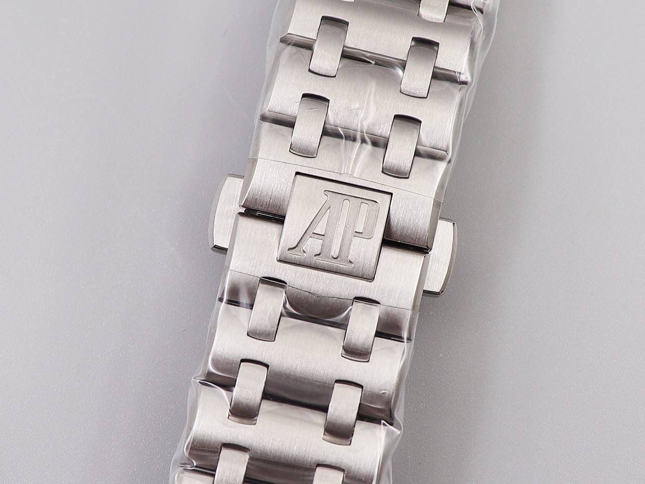 A P皇家橡树26170 🔥小熊猫系列 7750全自动计时机芯，尺寸：42*16毫米🌟