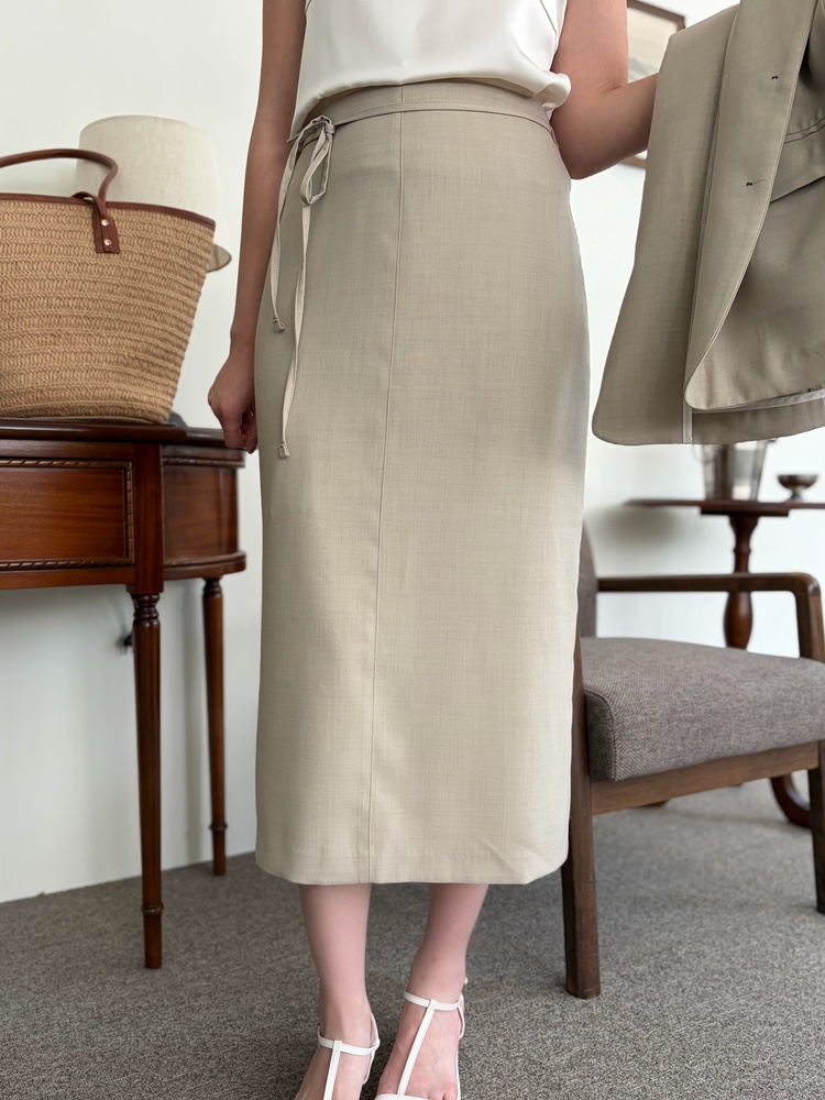 Sandstone Belted Skirt (Light Beige)