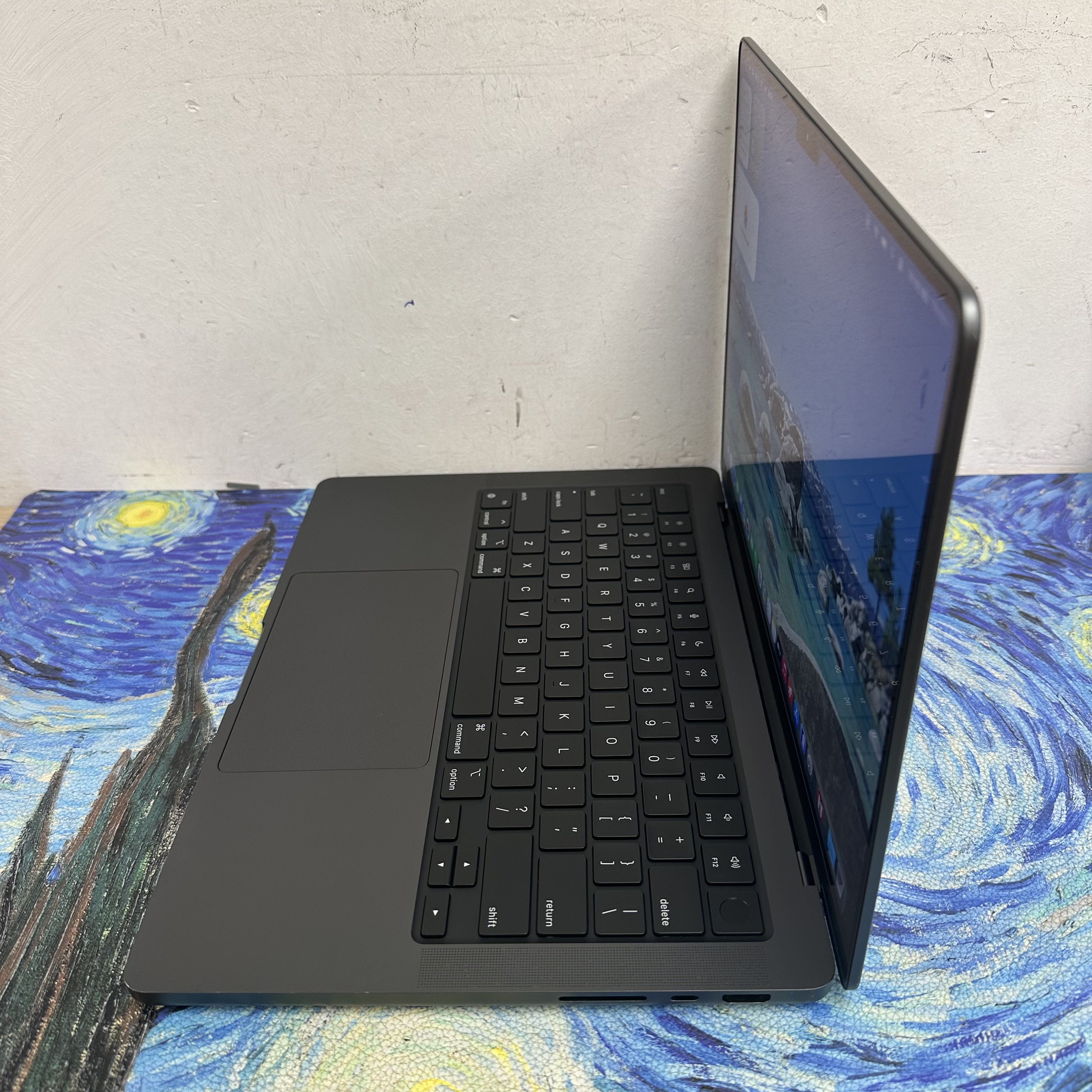 #6035 APPLE  MacBook Pro 2024/ M4 Max CPU /36GB Ram/1TB SSD/32核心GPU/14核心 CPU/Liquid Retina XDR Mon/14/黑色 / 畫圖/剪片/ Gaming Laptop/ 頂級/ 專業 / 粗用一流