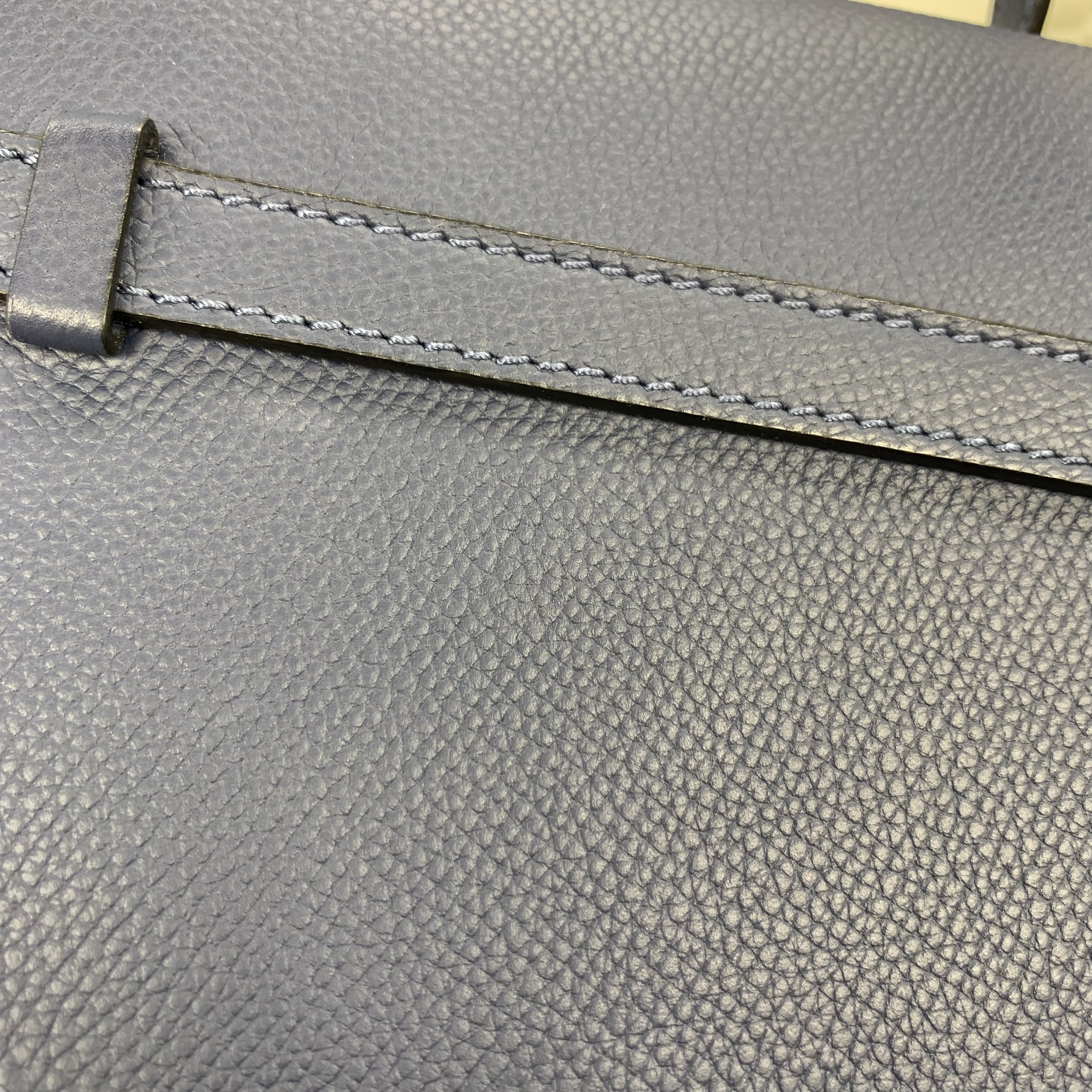 💙Loewe荔枝紋深海藍Mini Gate