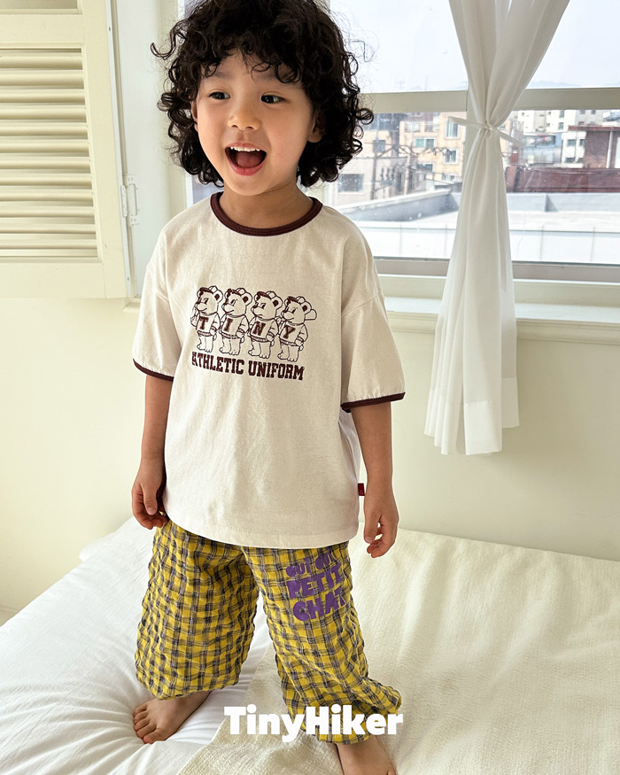 🇰🇷Tiny Hiker tee