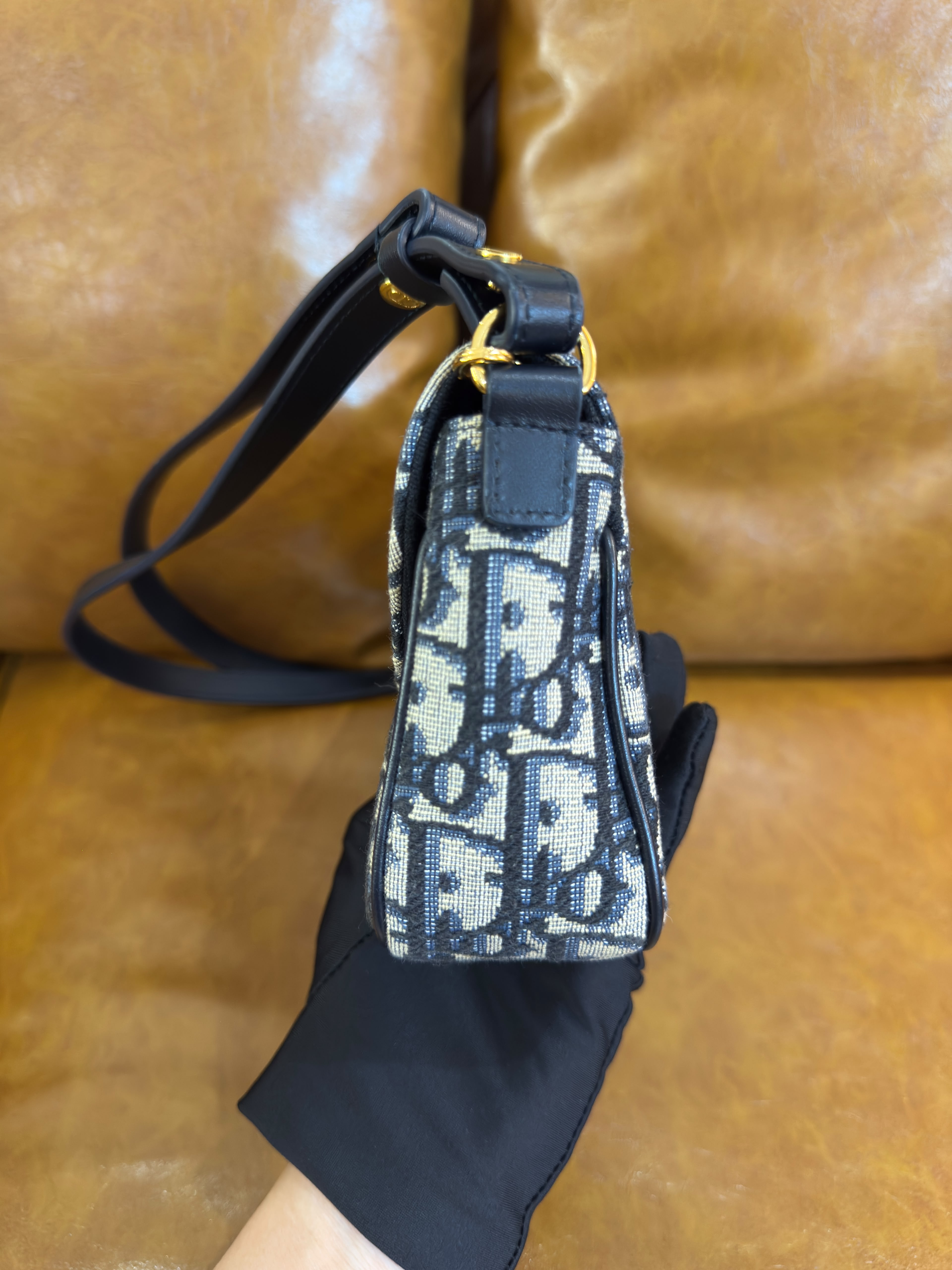 直播貨品 |  [1個-$100 2個-$300］M37