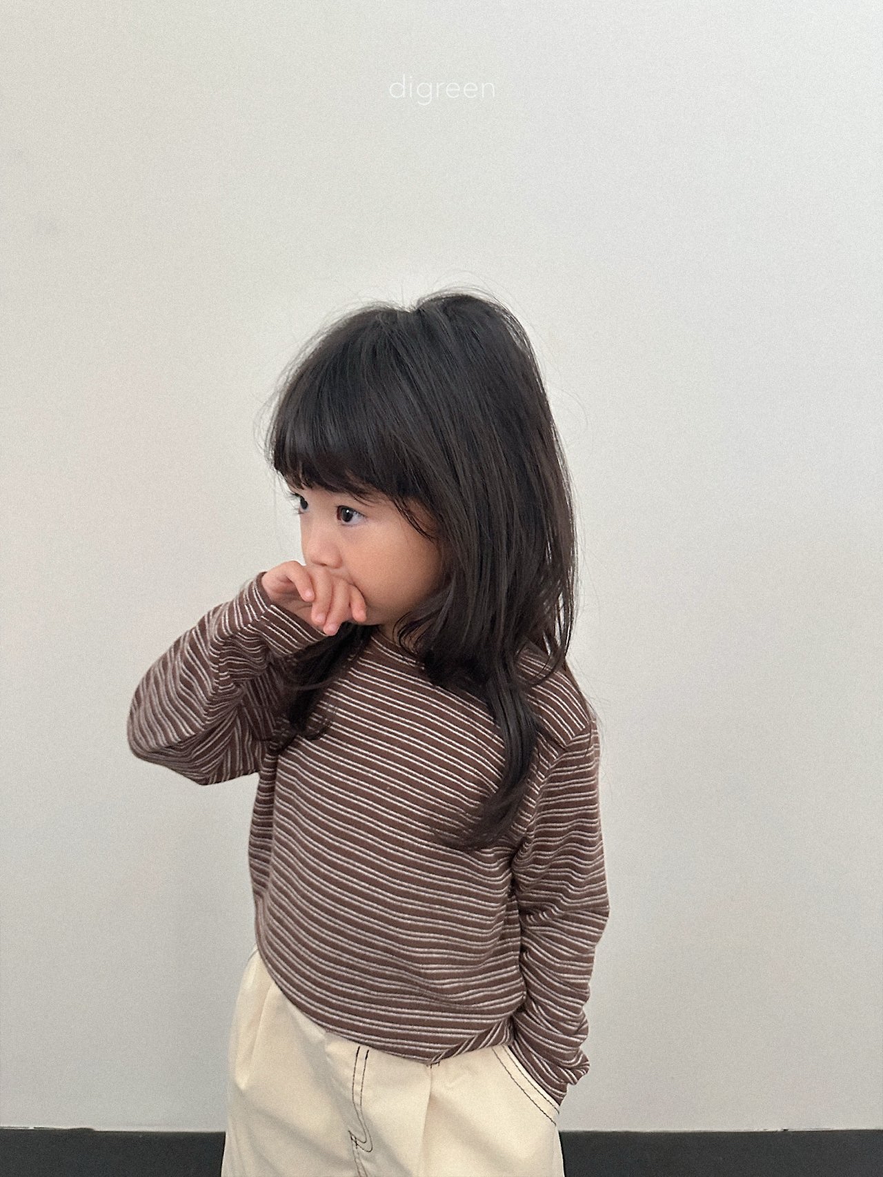 Digreen | stripe latte tee 