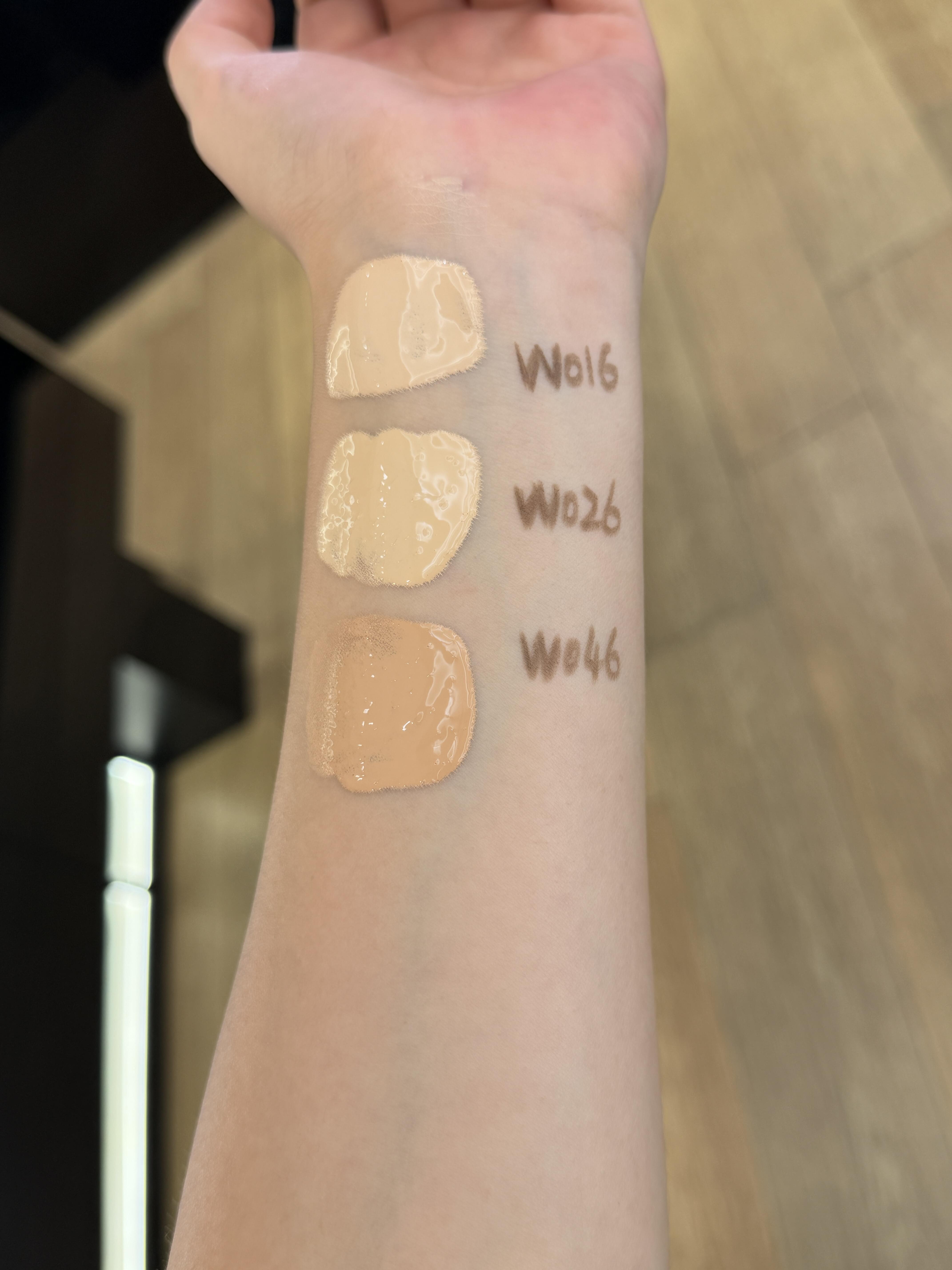 全新升级！第四代 Bobbi Brown 新版 蟲草 精華緞光養膚粉底液 Serum Silk Foundation 30ml