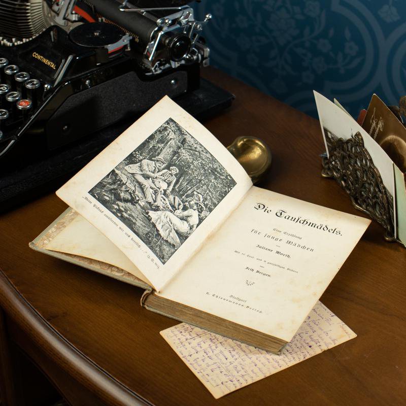 Antique Early 1900s German Novel Book “Die Tauschmädels" by Juliane Moritz (NA0750)