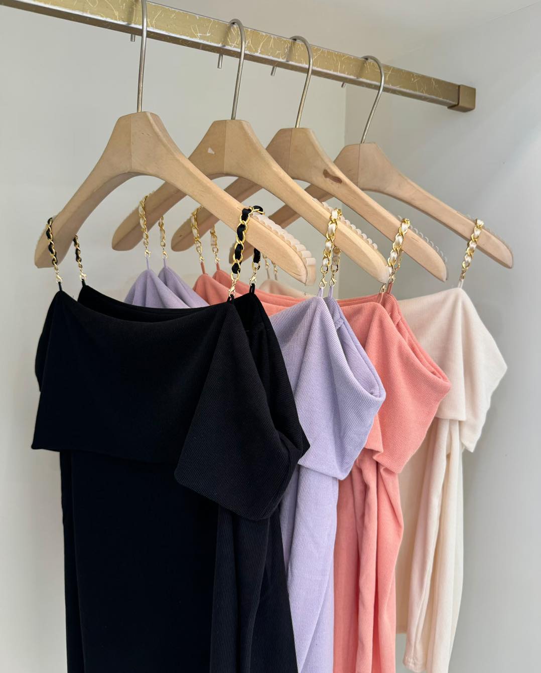 超美鎖鏈肩帶露膊Top 