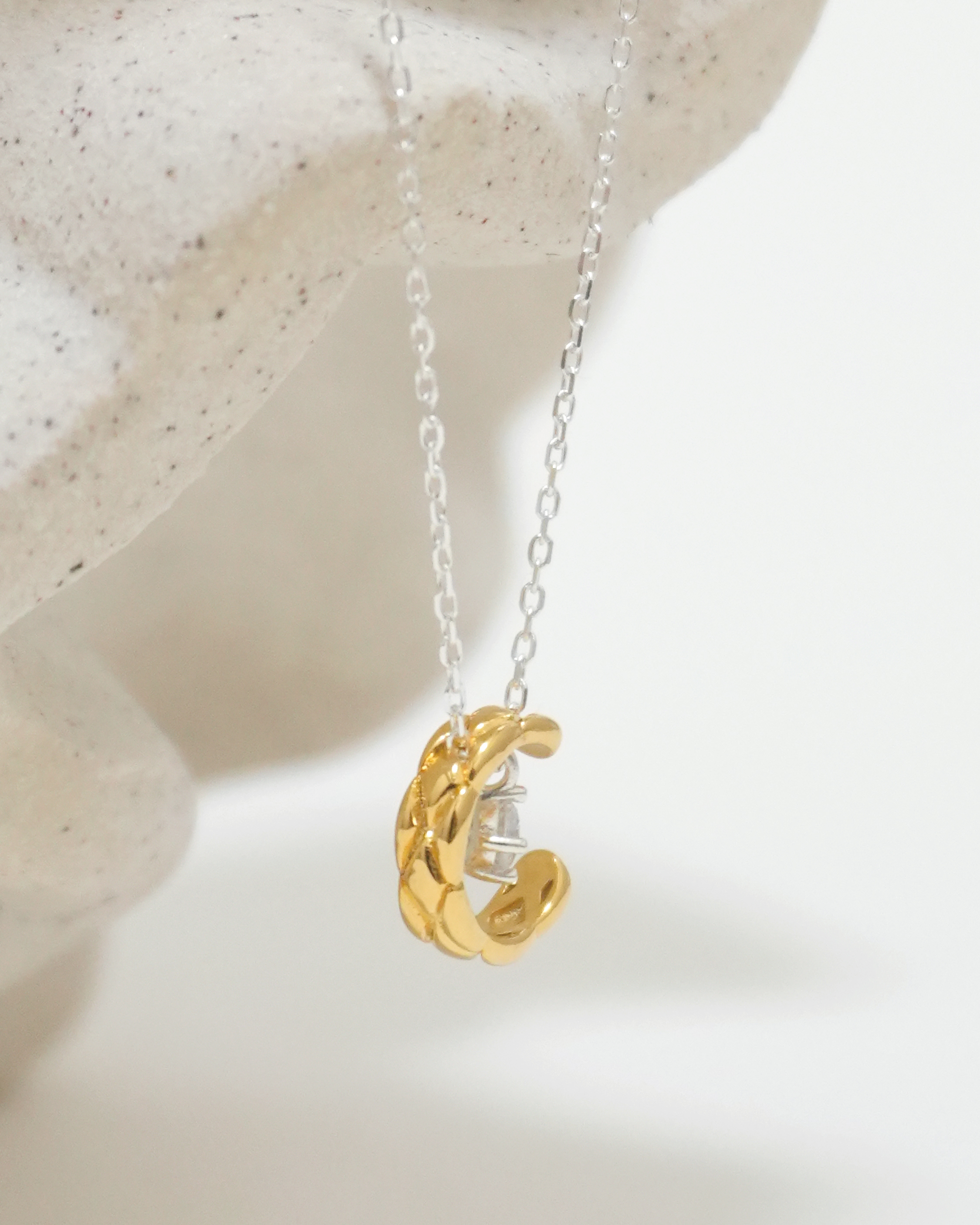 Dual-tone Moonbeam Necklace
