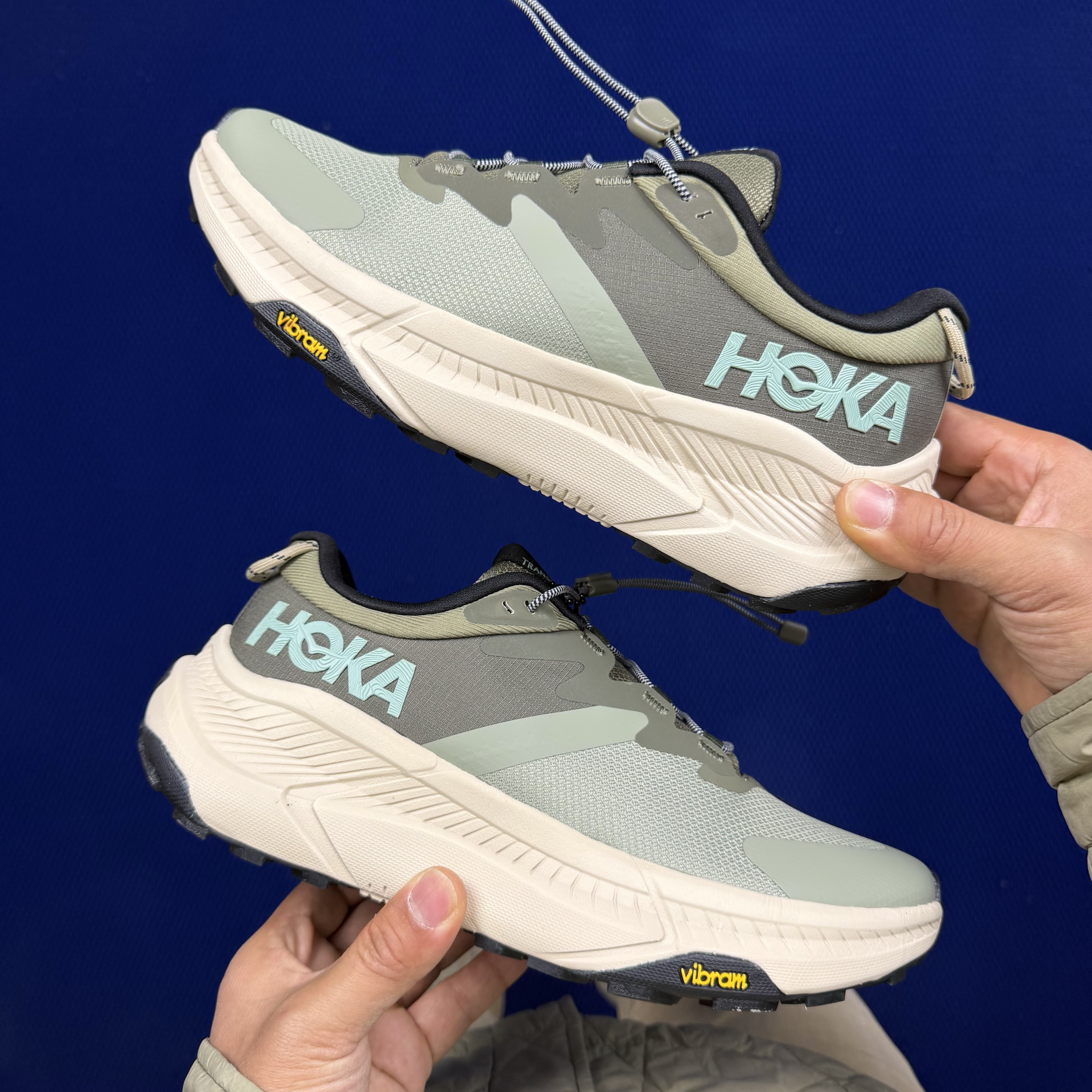 Hoka One One Transport