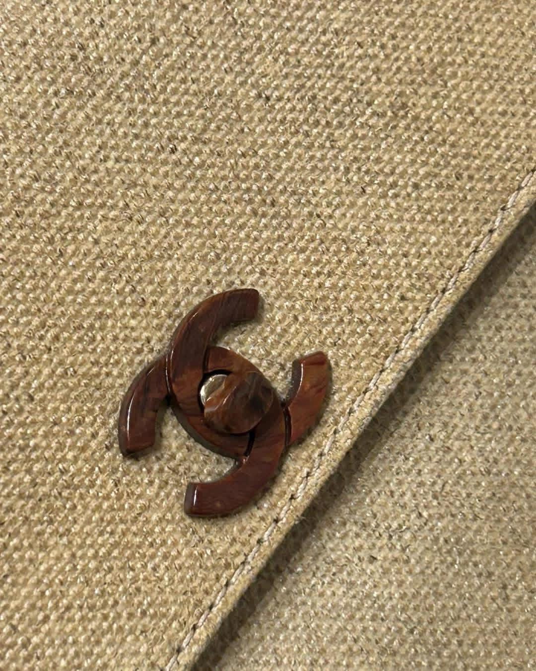 Chanel vintage Kelly bag  100%Authentic, 98%new  ✅card ✅ dust bag