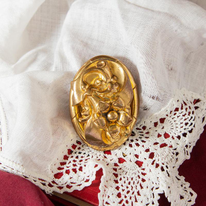 Antique Sophisticated Turn of Century Golden Dress Clip (AC065)