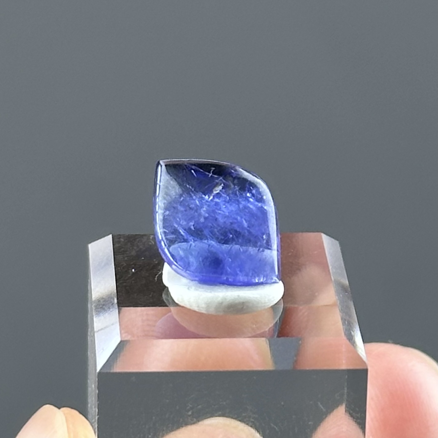 坦桑石 - Tanzanite | TA014