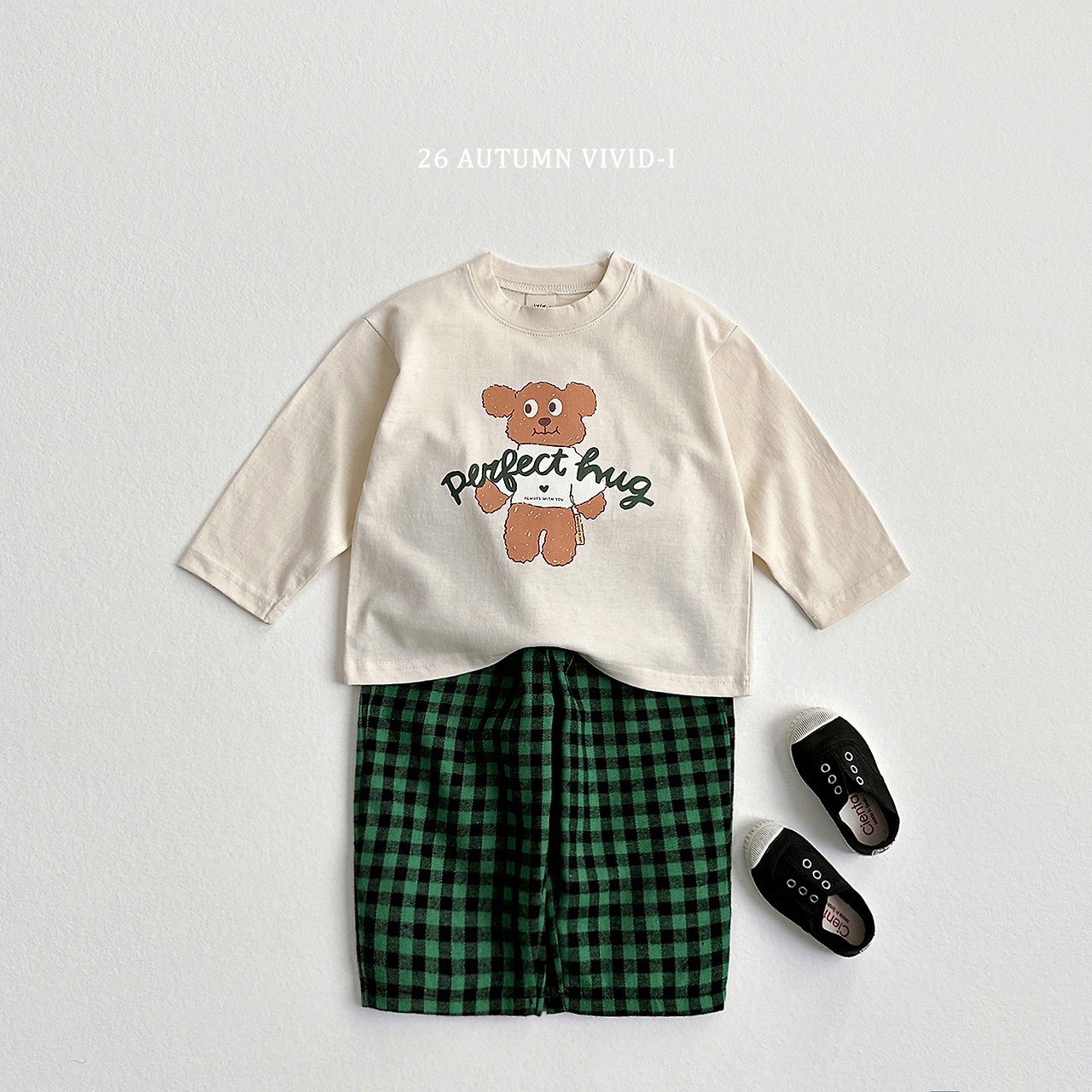 Vivid | Hug bear check up and down