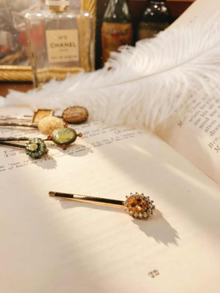 梳妝台的溫柔遺跡∙ 復古古董手作雕花與寶石髮夾系列Boudoir's Gentle Relics ∙ Vintage Carved Cameo & Gemstone Hairpin Collection