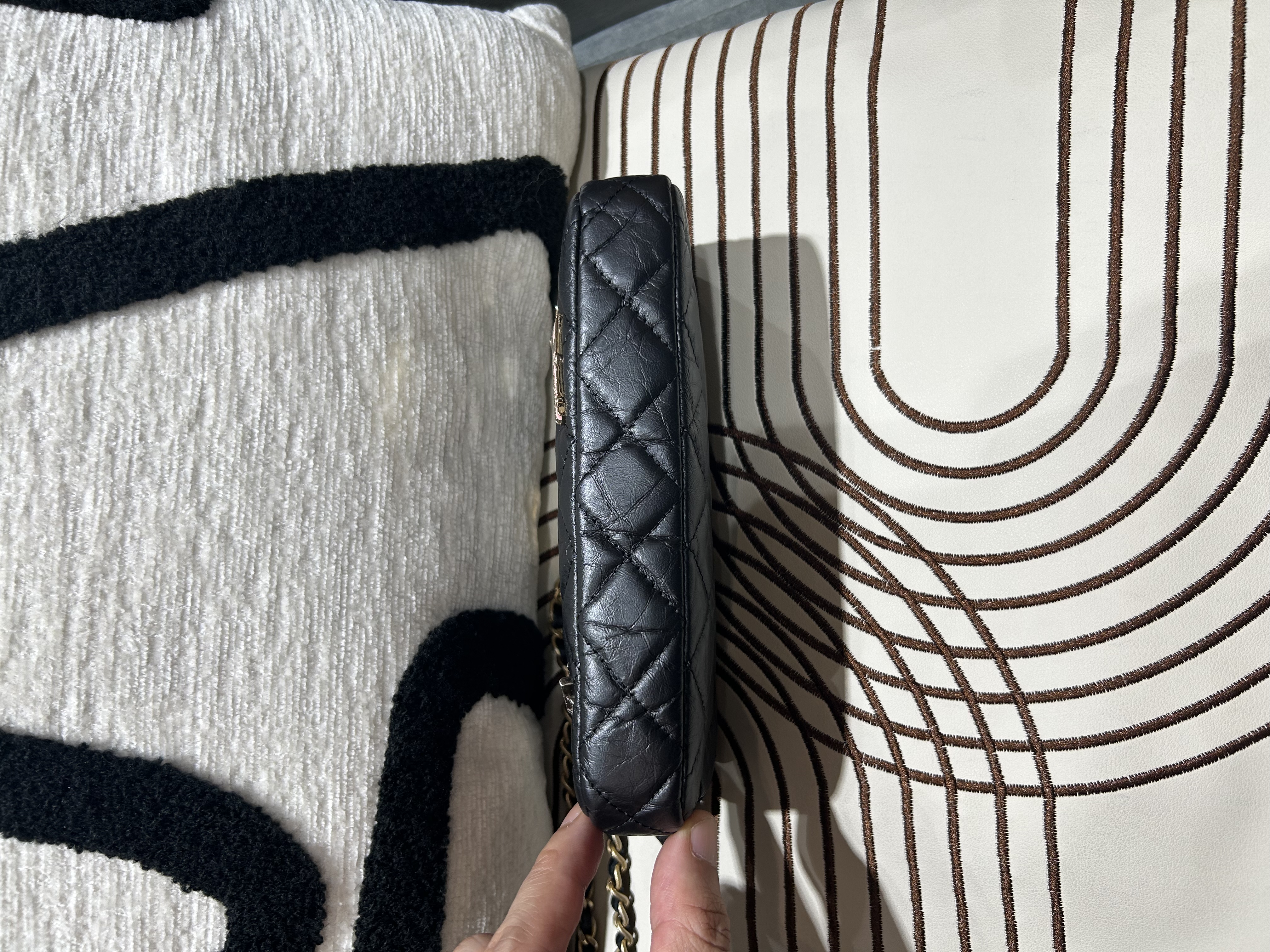 Chanel Double Zip Clutch With Chain Black Quilted Aged Calfskin Lucky Charms 2.55 Reissue Gold Hardware 100%Authentic ,98%new ✅25card ✅dust bag✅box