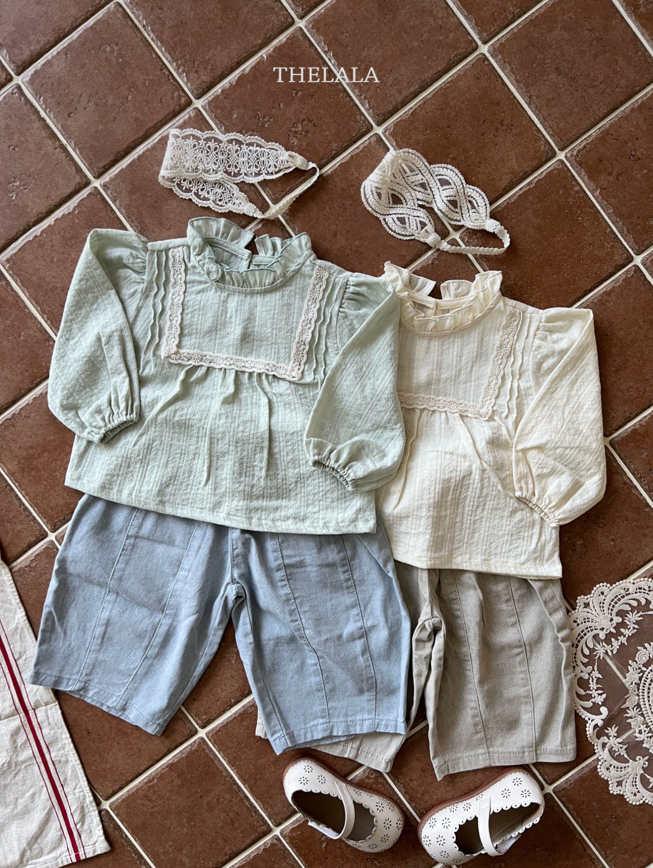 🌸預訂 韓國直送🌸🇰🇷THELALA兩色蕾絲花邊領長袖上衣