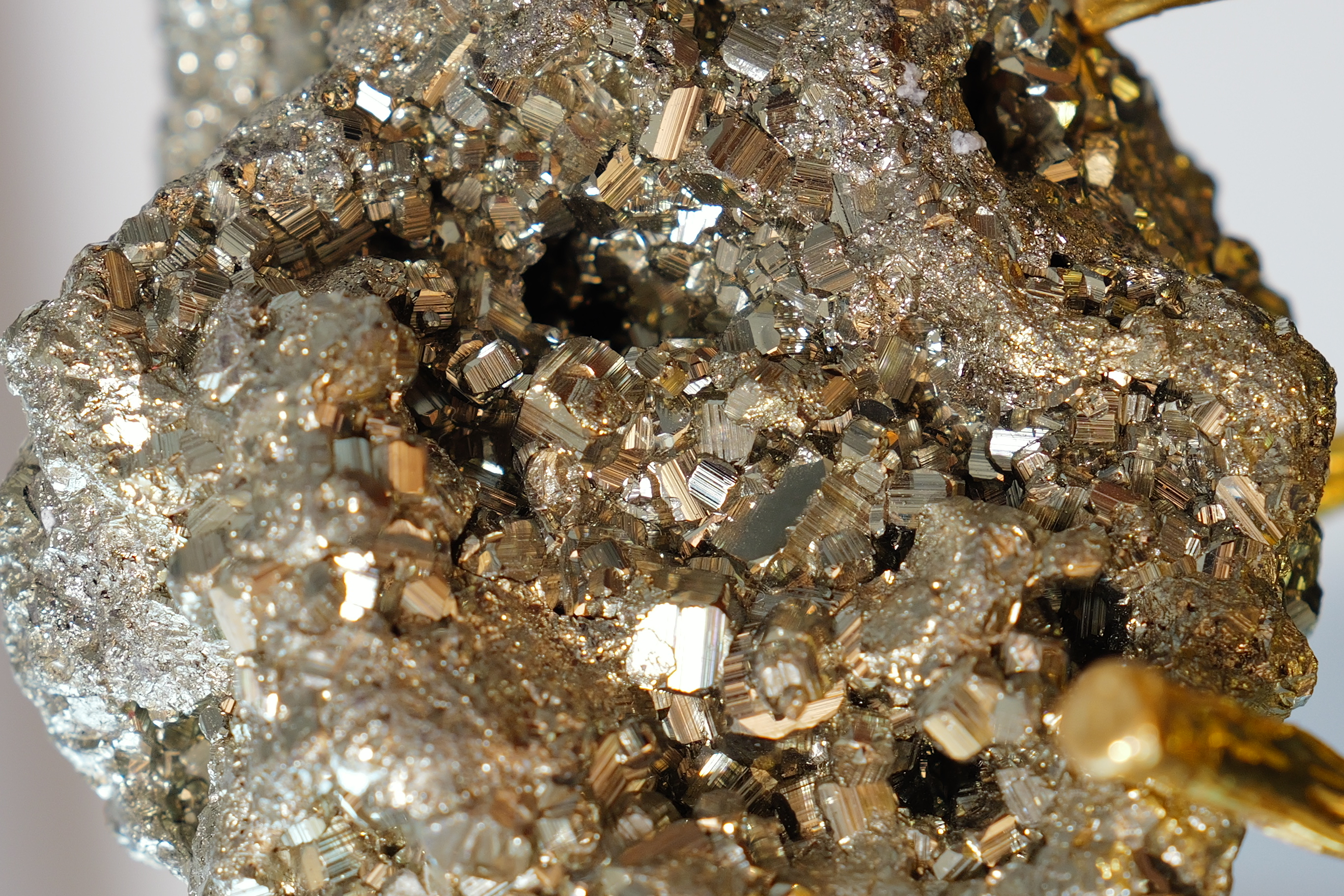  ༒9cm黃鐵礦原礦擺件༒ PY.A03C2sG2Sm-RB5*3AS