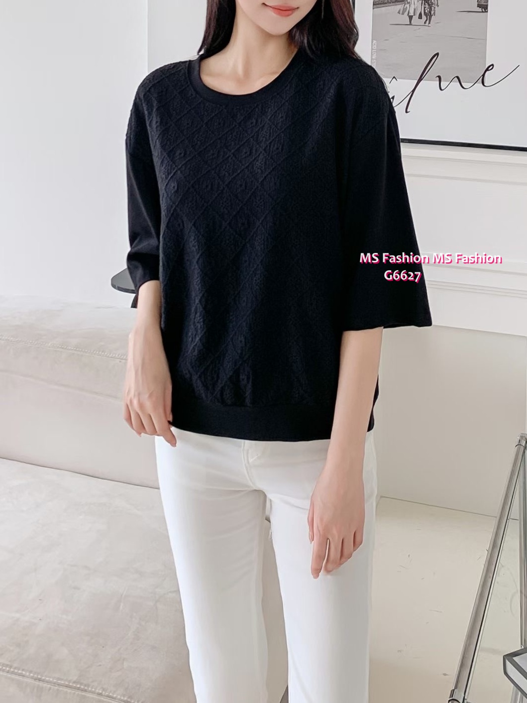 G6627 淨色菱格通花top