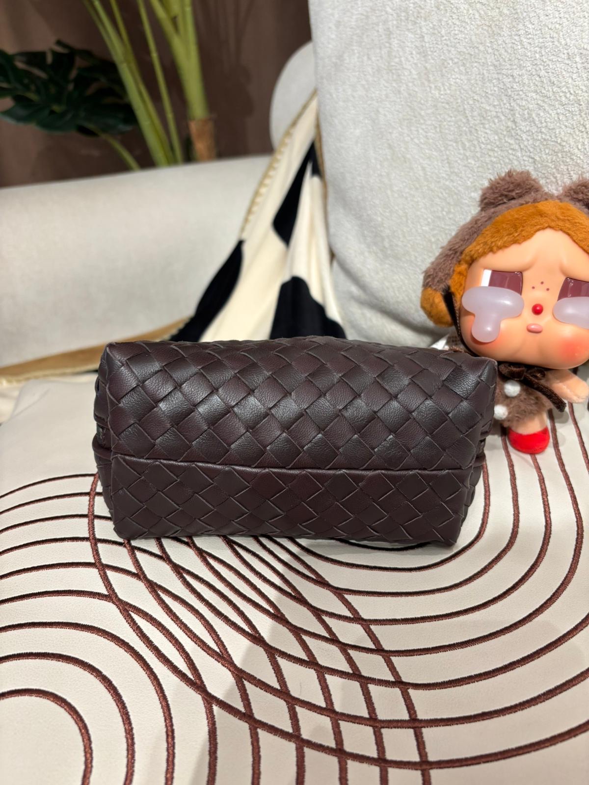 Bottega Veneta BV 化妝袋 100%Authentic, 98%New