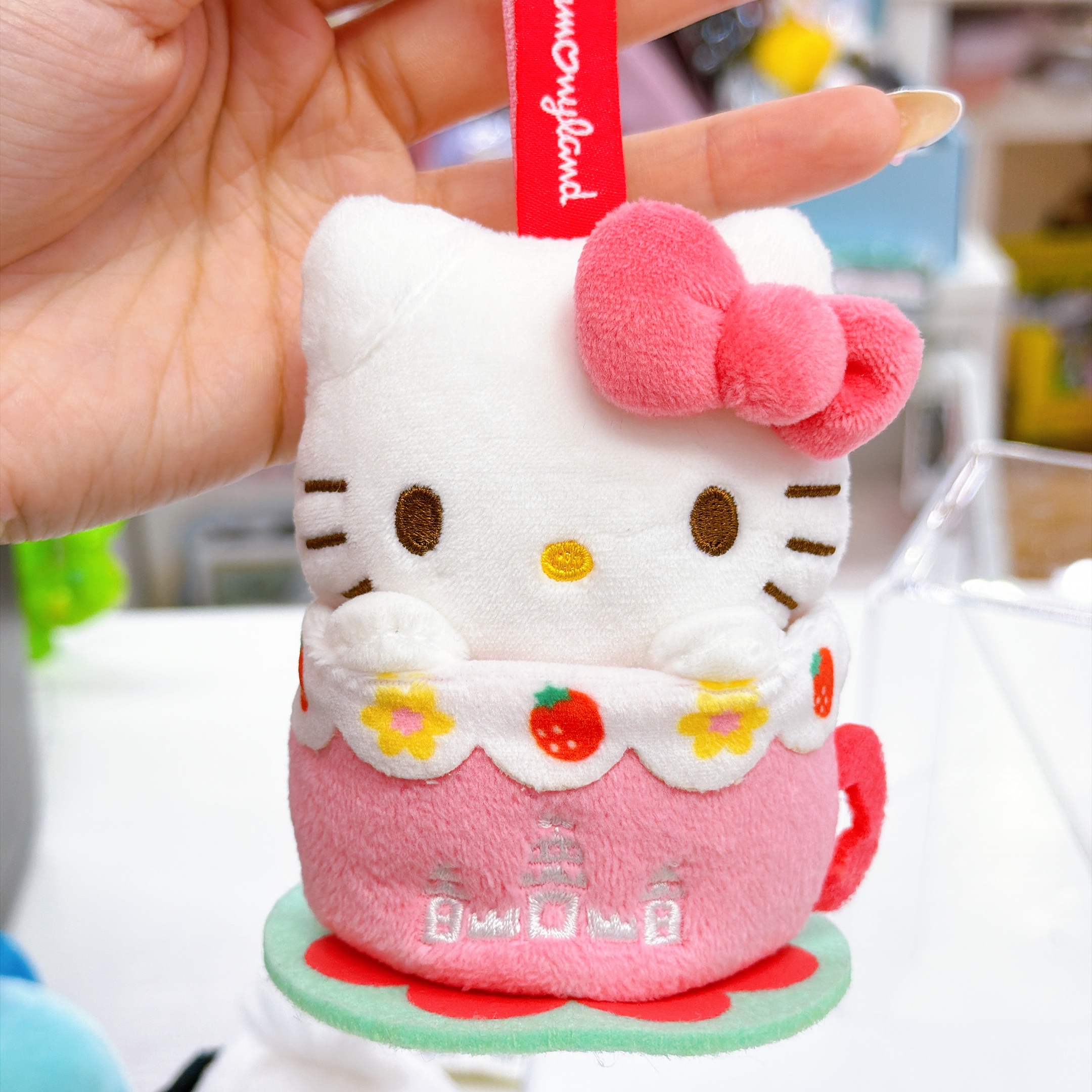 日本直送Sanrio 日本九州和諧樂園Harmonyland 新款咖啡杯掛飾 