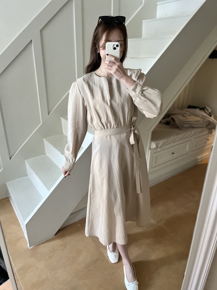 Pleated Yoke Detail Dress (Beige)