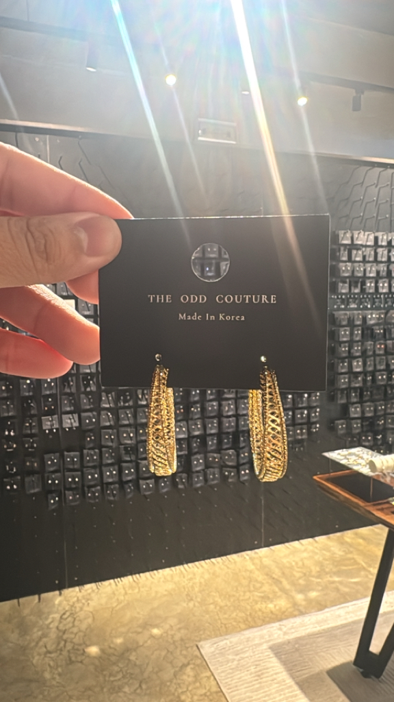 Vetra Hoops Earrings