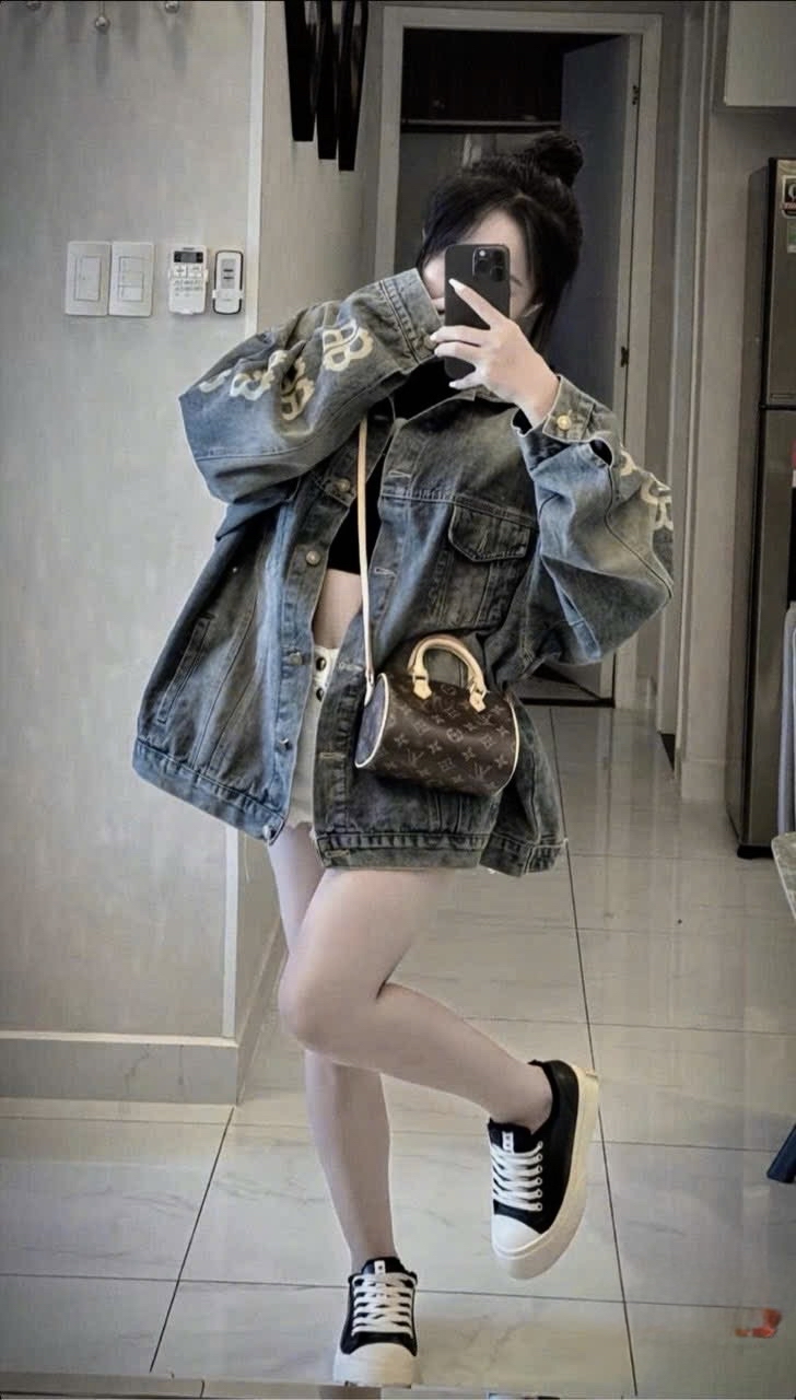 辣妹风牛仔外套