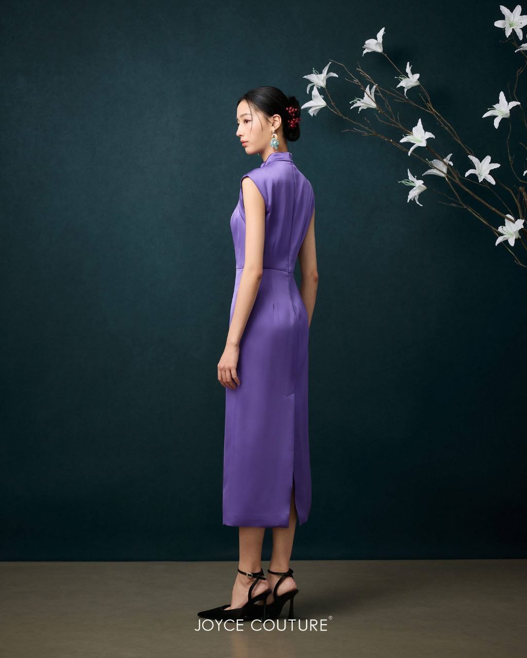 现代旗袍后开叉 D0365