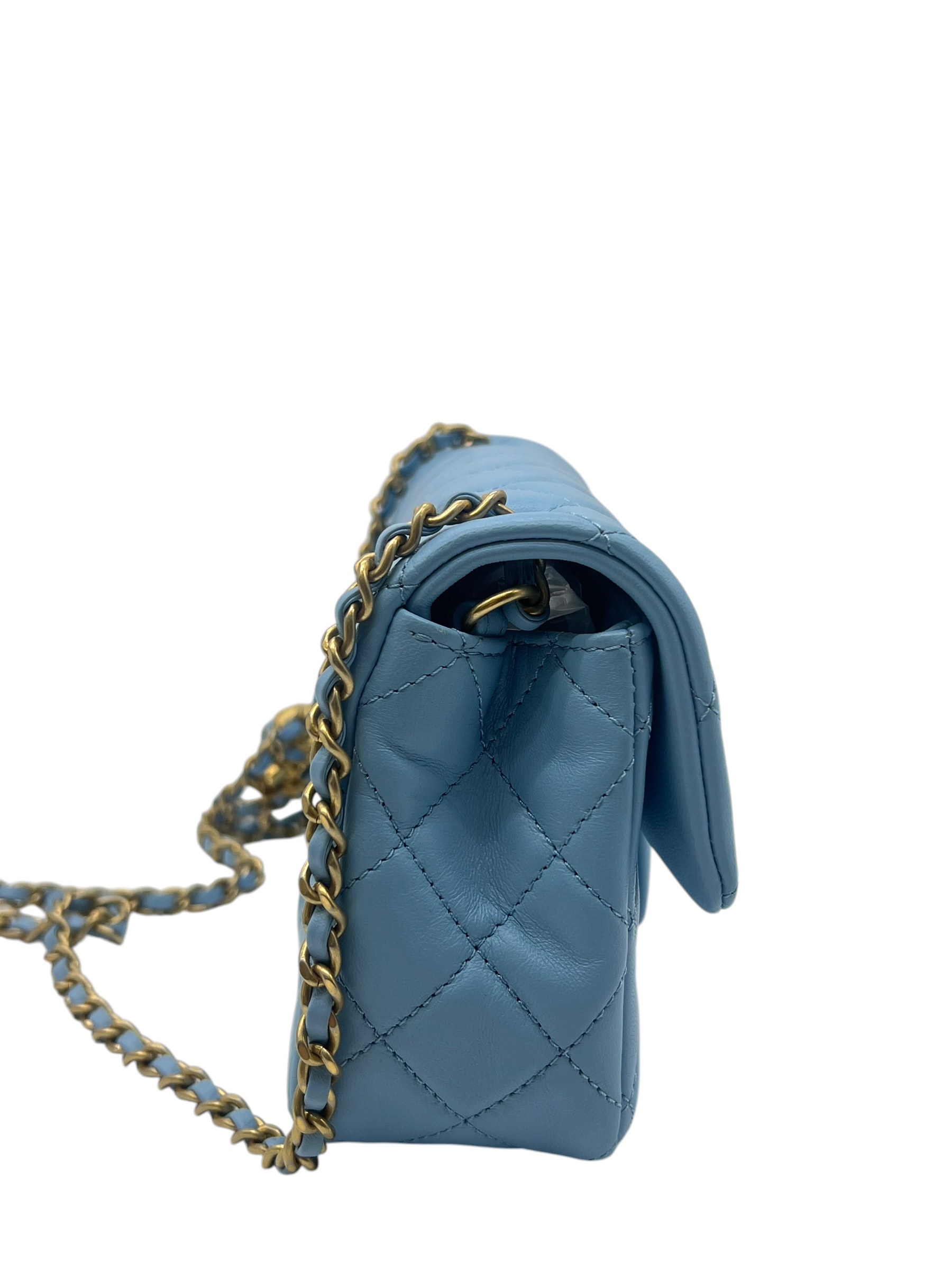 Pre-Owned CHANEL Classic Flap Bag / Product Code: 26051518