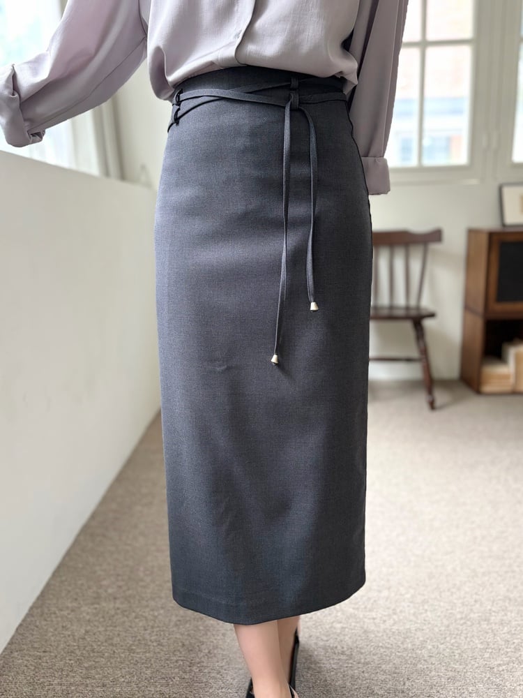 Double-Loop String Belt Skirt (Grey)