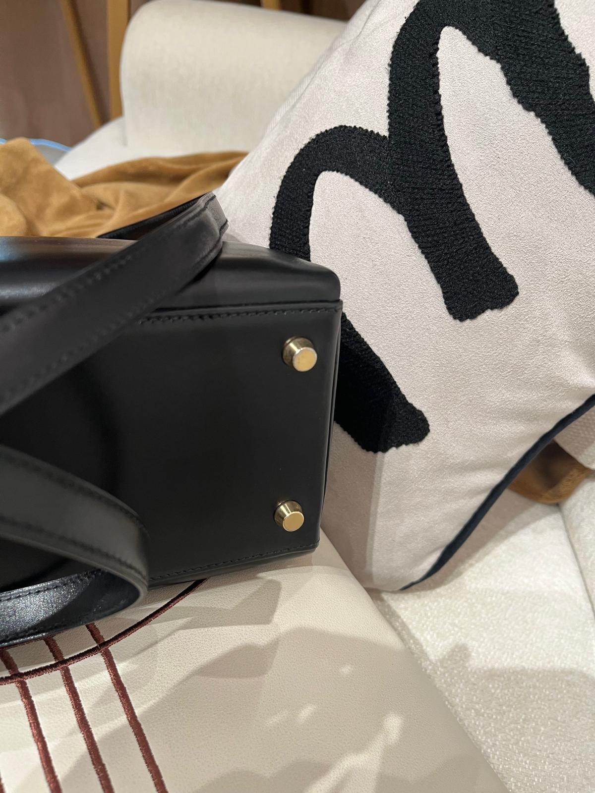 Hermes Kelly 28 ,1994 vintage 黑金BOX 皮 100%Authentic, 95%New  ✅Dust bag ✅肩帶