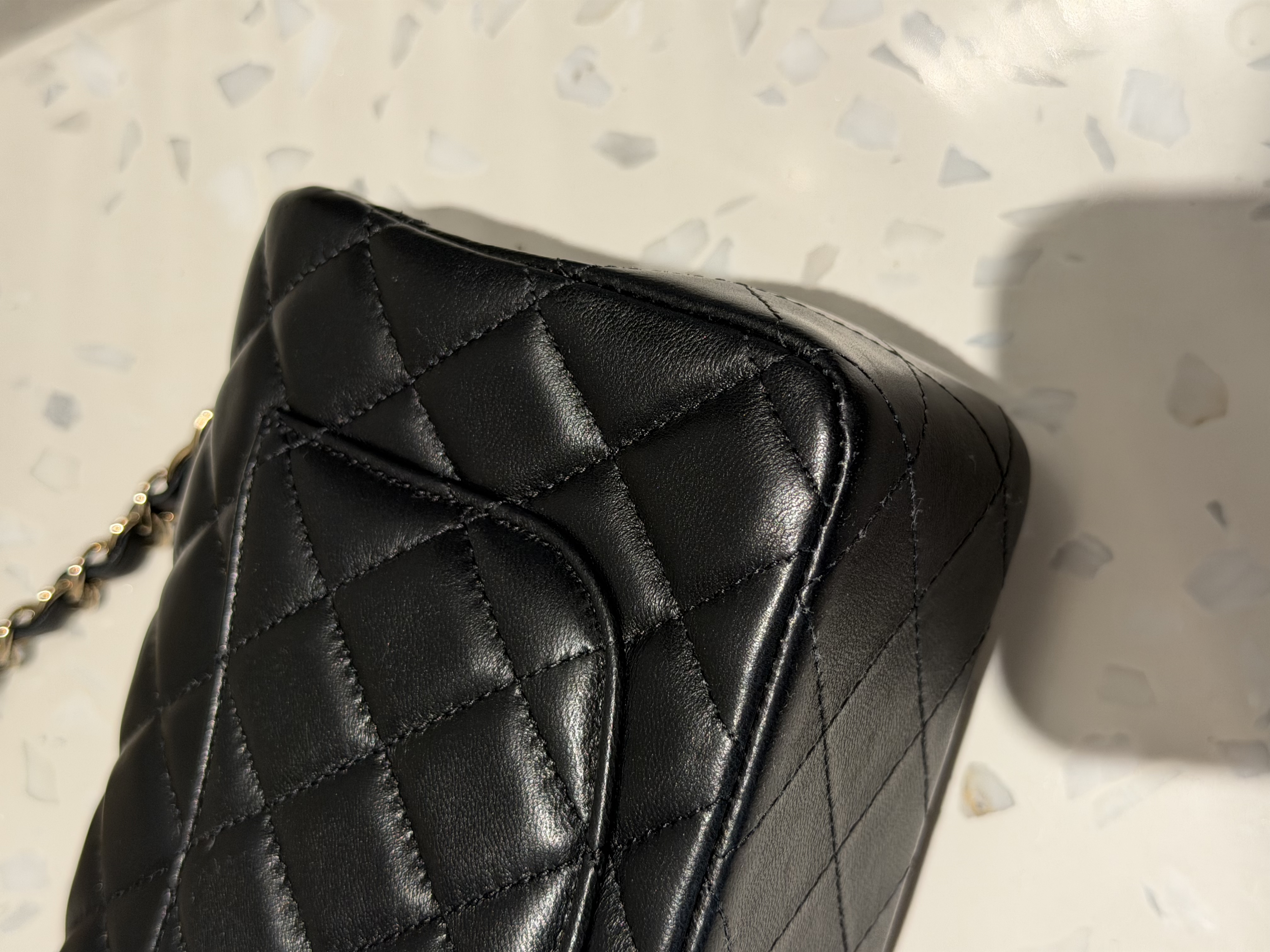 Pre-Owned CHANEL Flap Bag / Product Code: A50172
