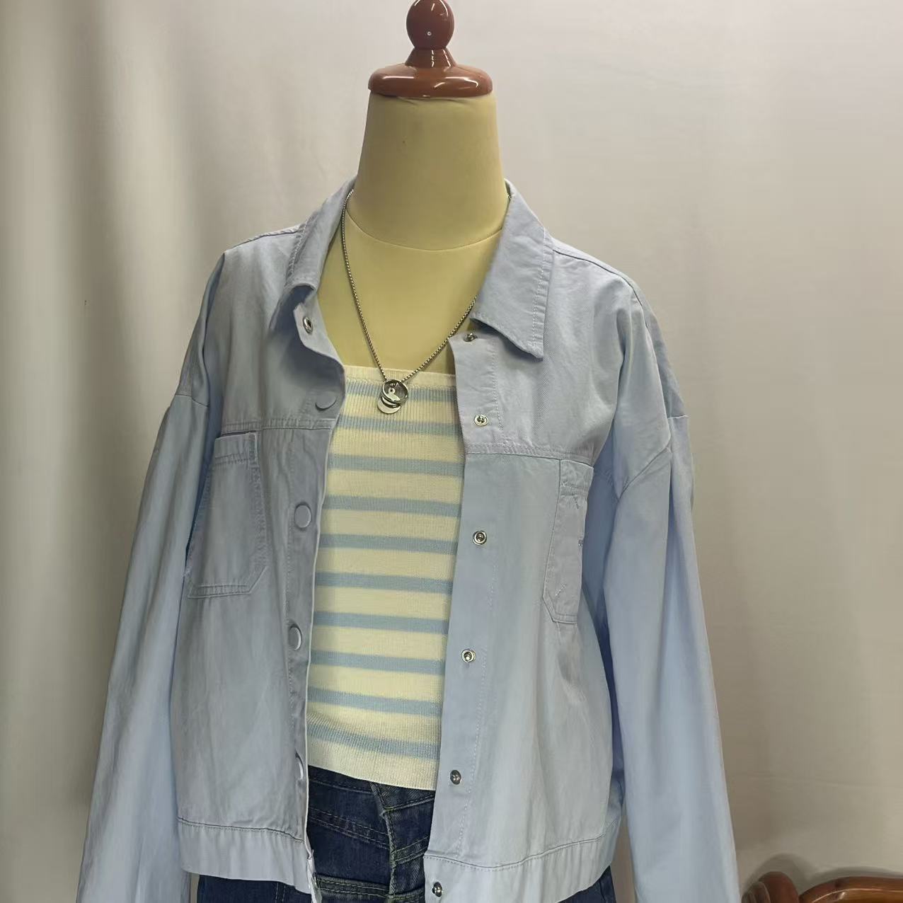 CC2004#2509 [Embroidered Crop Shirt] Korean Sweet Edge Look