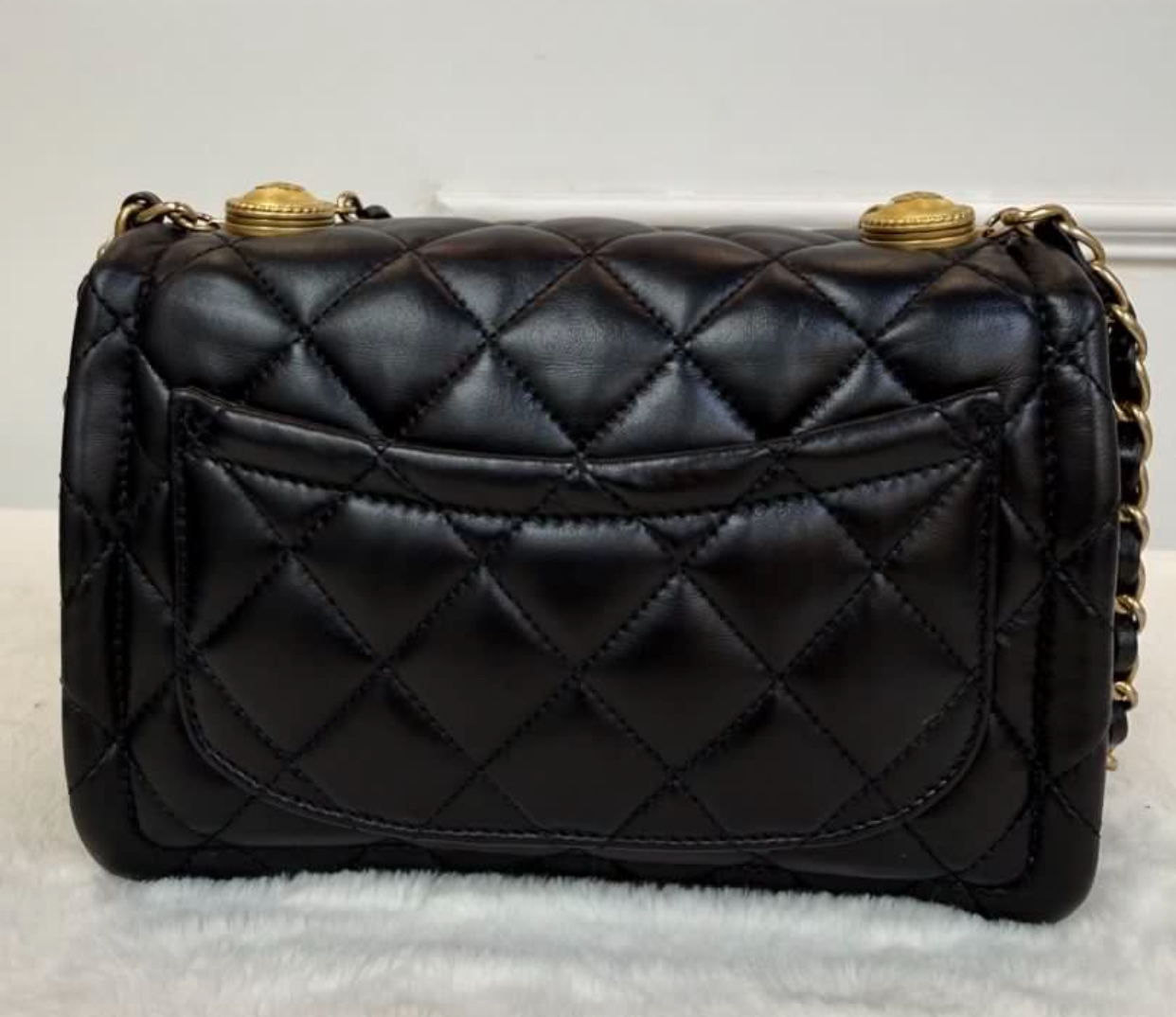 Chanel香奈兒 金幣豆腐包 小號 黑色金扣「軟熟，極度舒適」