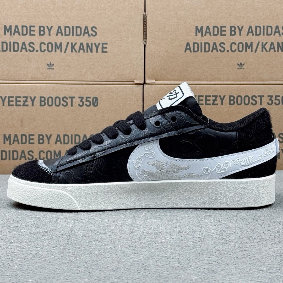 Nike Blazer Low '77 Jumbo